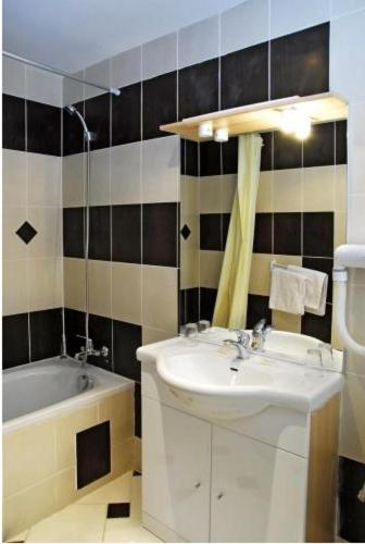Suite (4 People) photo 2
