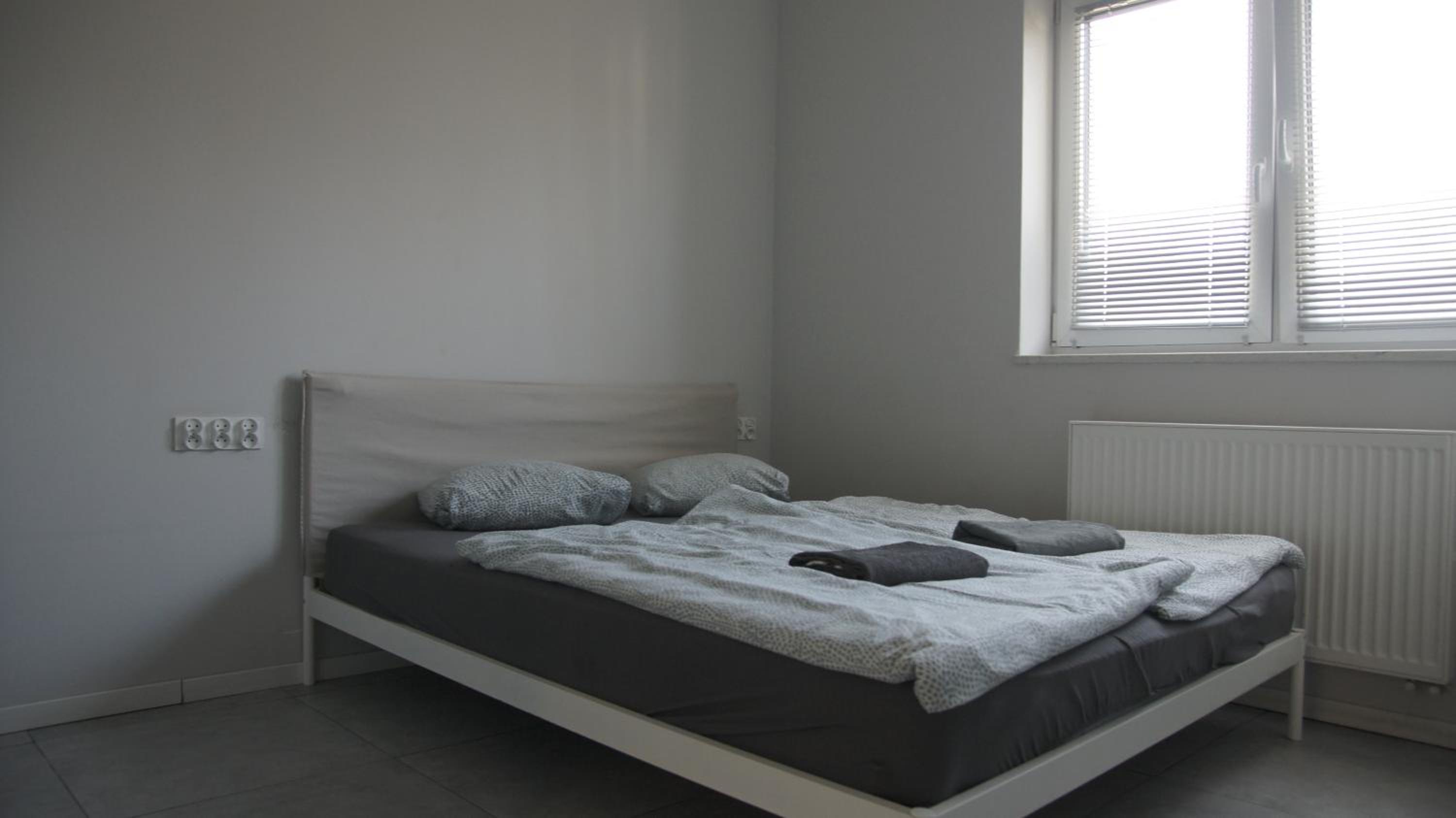 Double Room with Private Bathroom - Photo 14