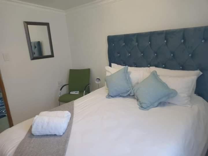 Deluxe Double Room with Shower