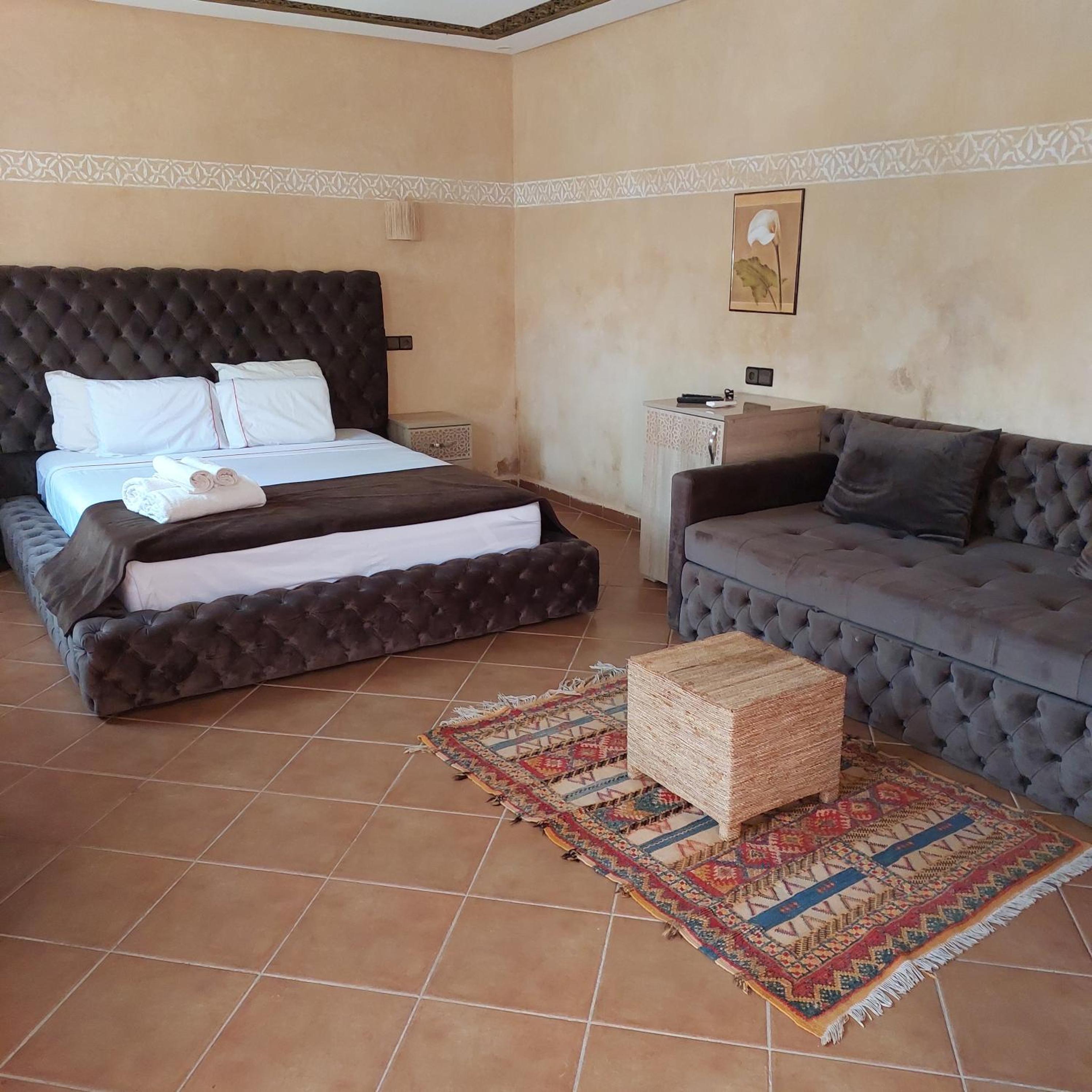 Double Room - Photo 3