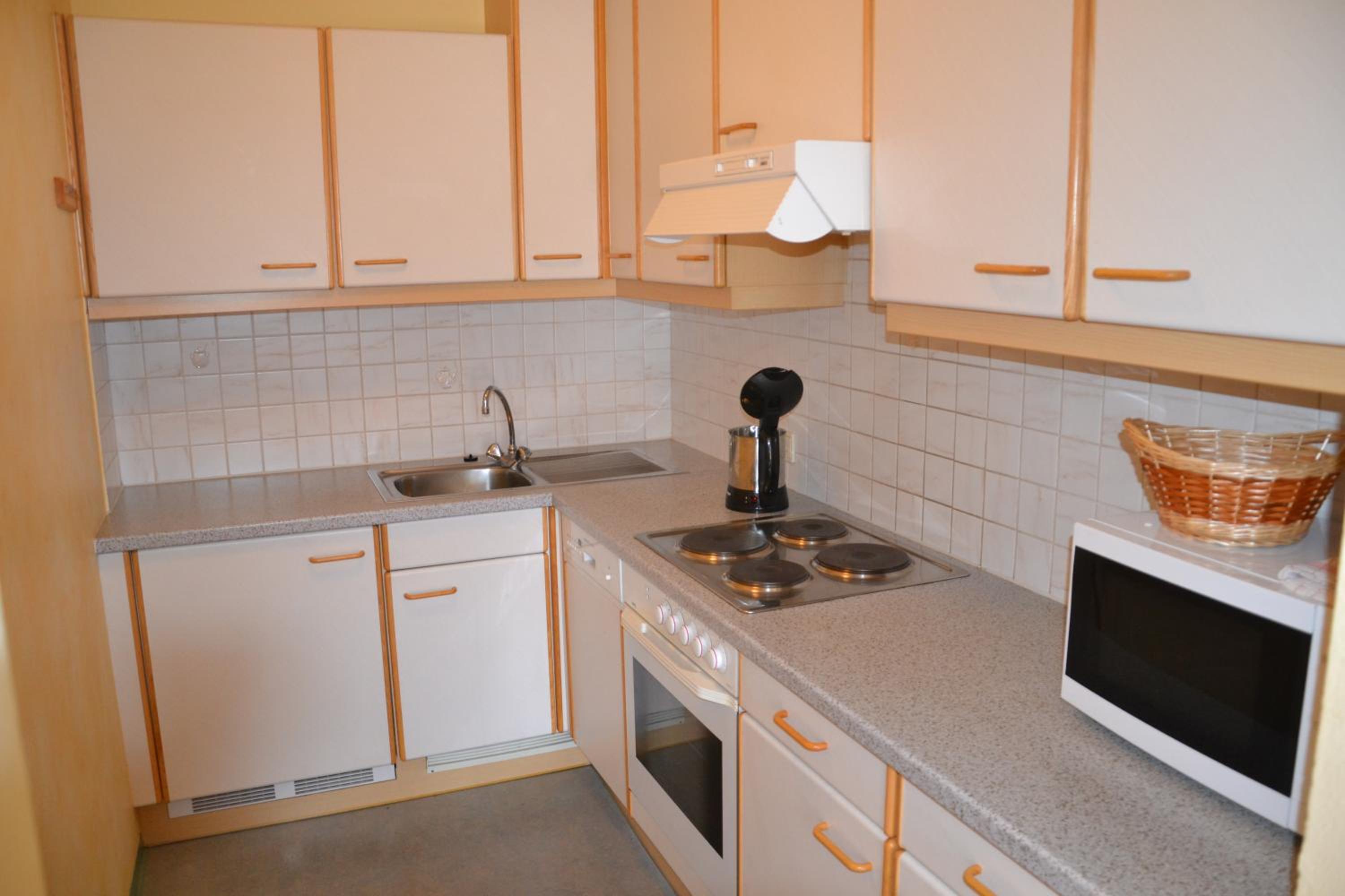 Two-Bedroom Apartment (4 Adults) - Photo 4