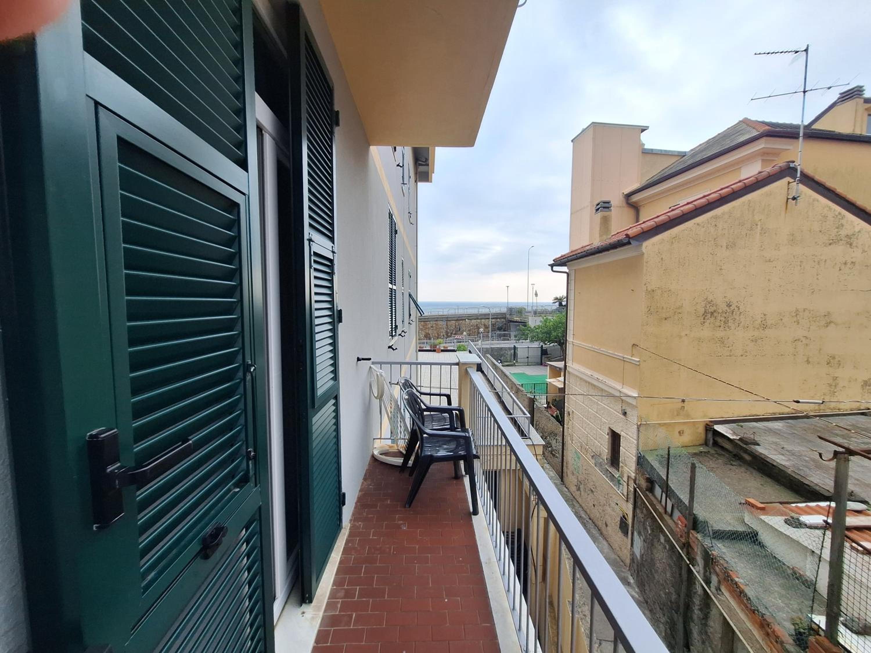 Double or Twin Room with Balcony - Photo 1