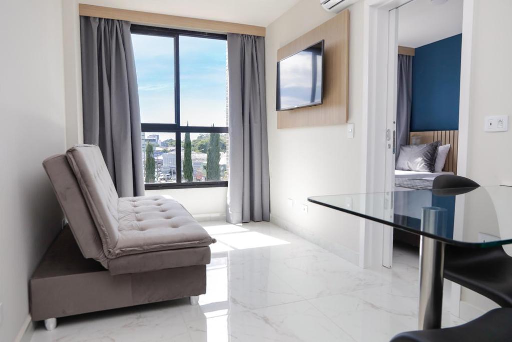 Suite - Photo 8