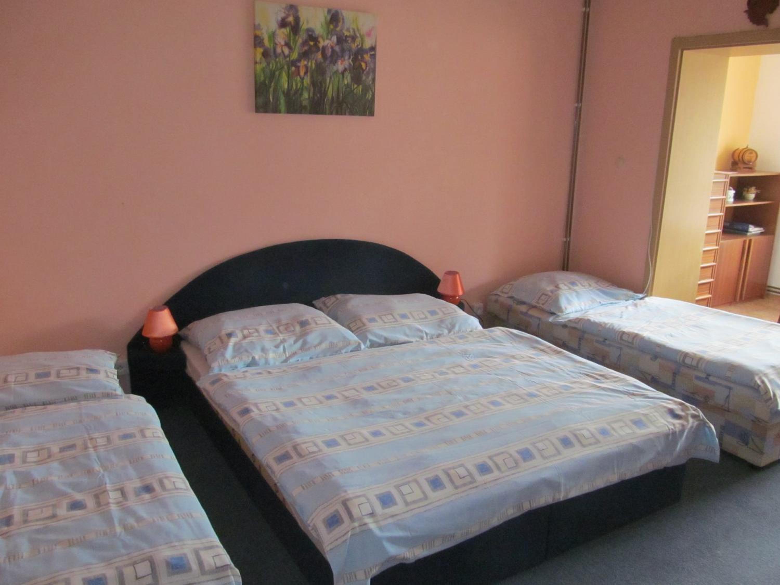 Apartment photo 1