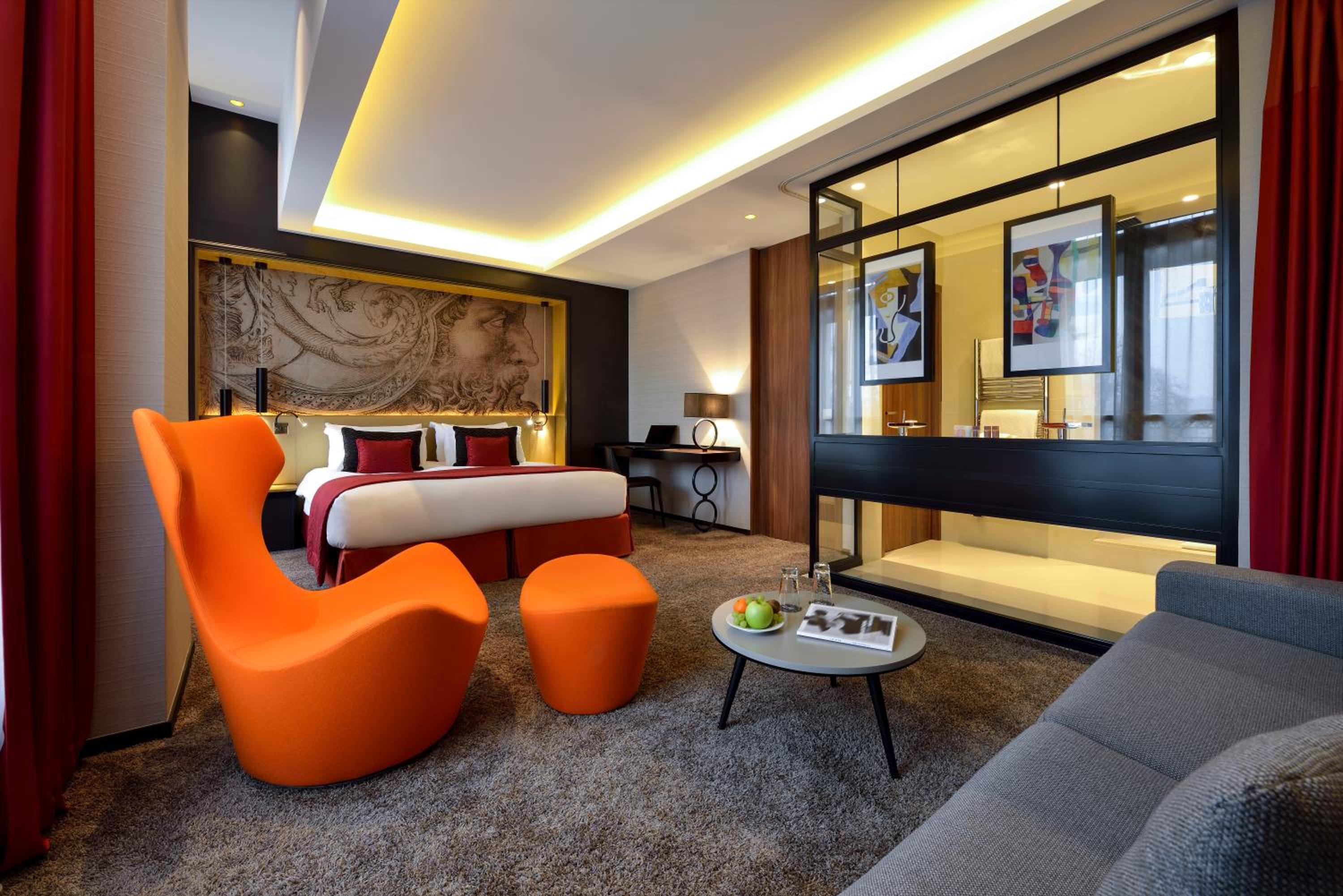 Deluxe King Room - Photo 6