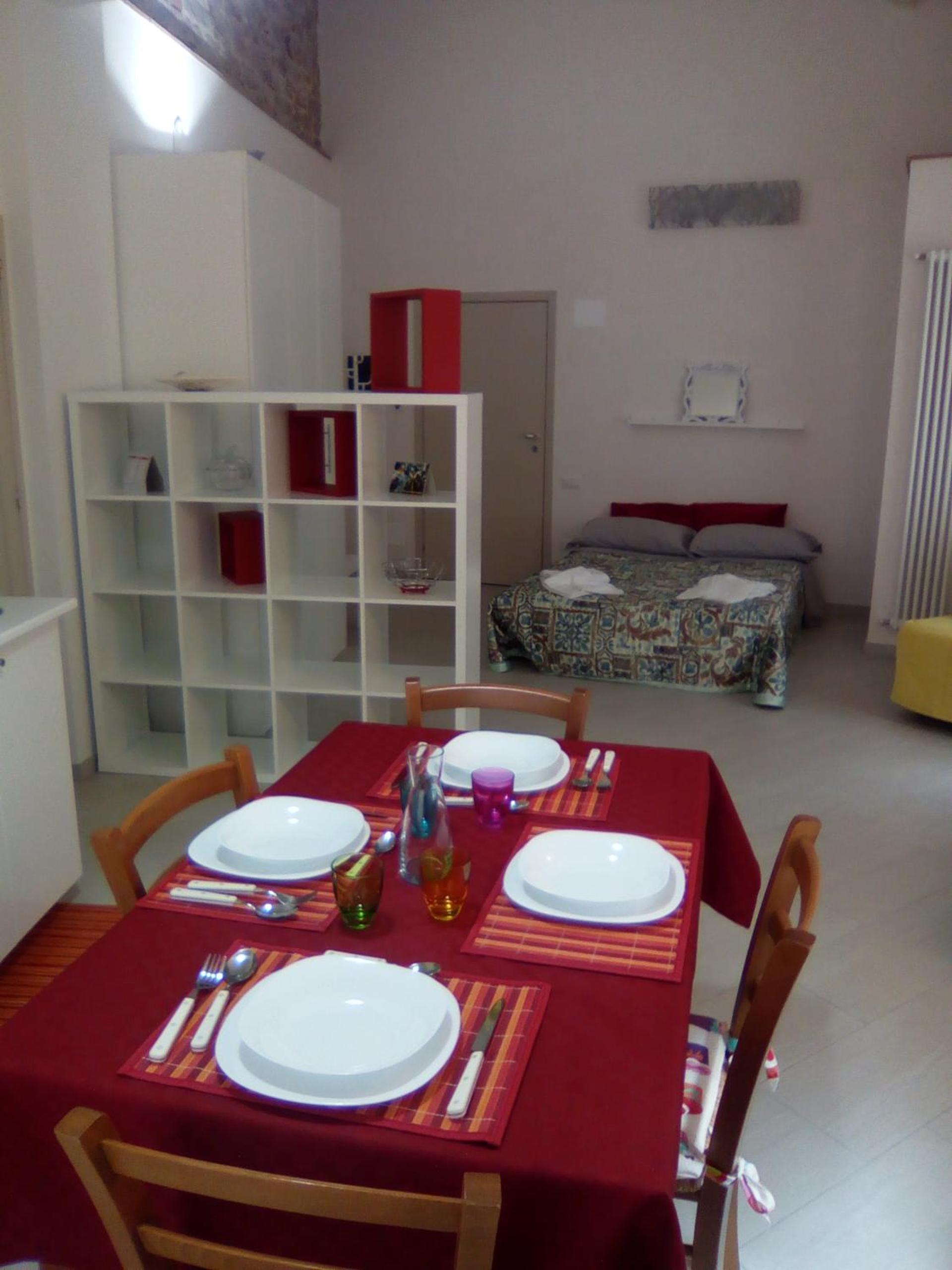 Apartment with Terrace - Photo 6