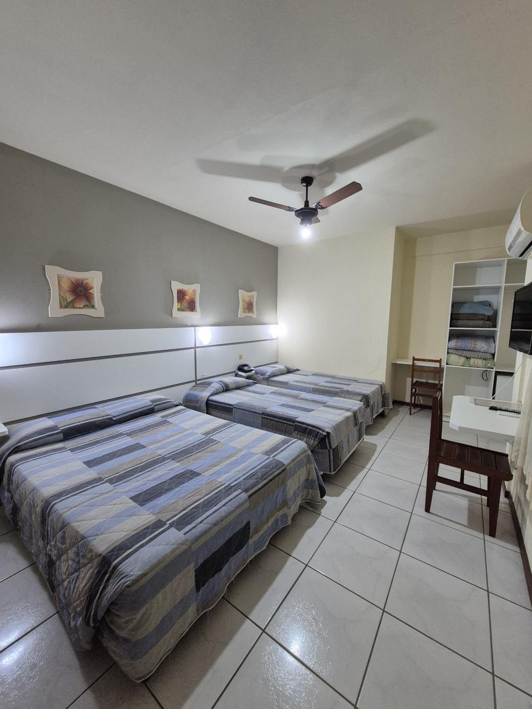 Economy Triple Room photo 1