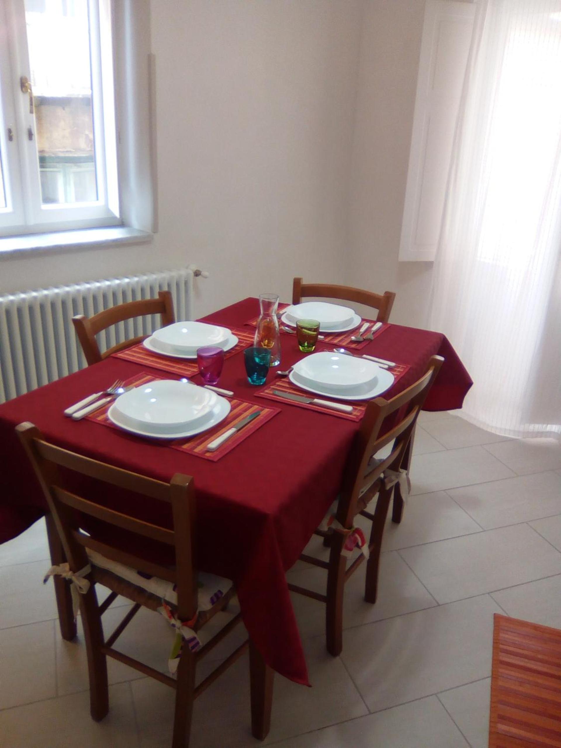 Apartment with Terrace - Photo 18