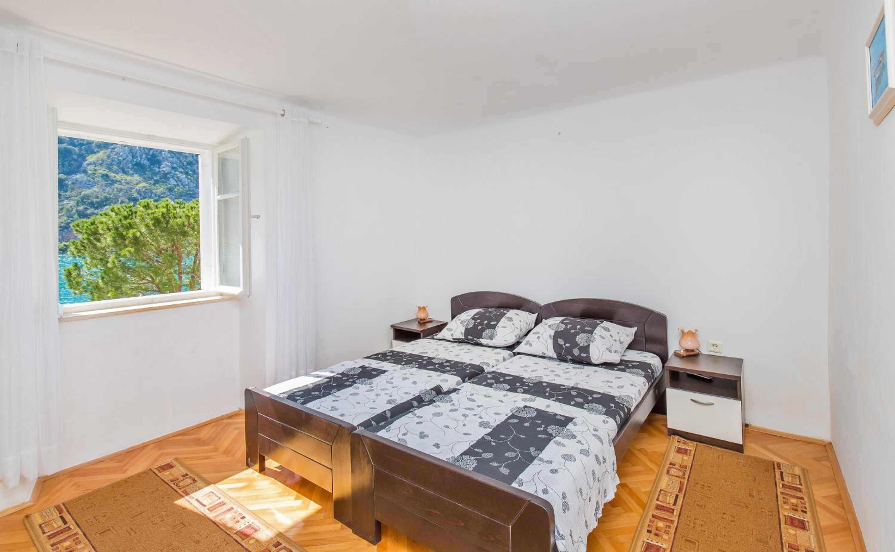 Apartment - Split Level
