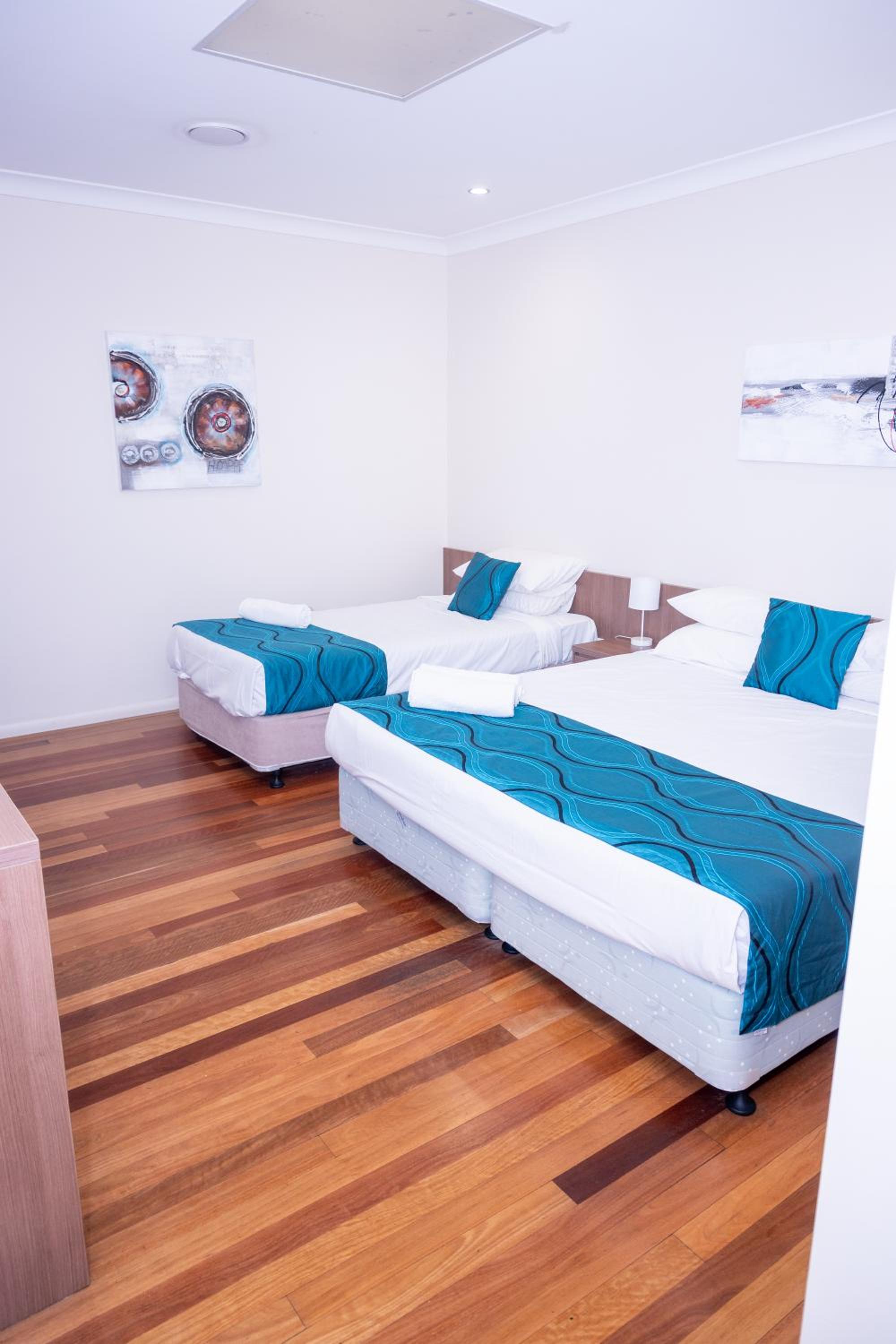 Queen or Twin Room