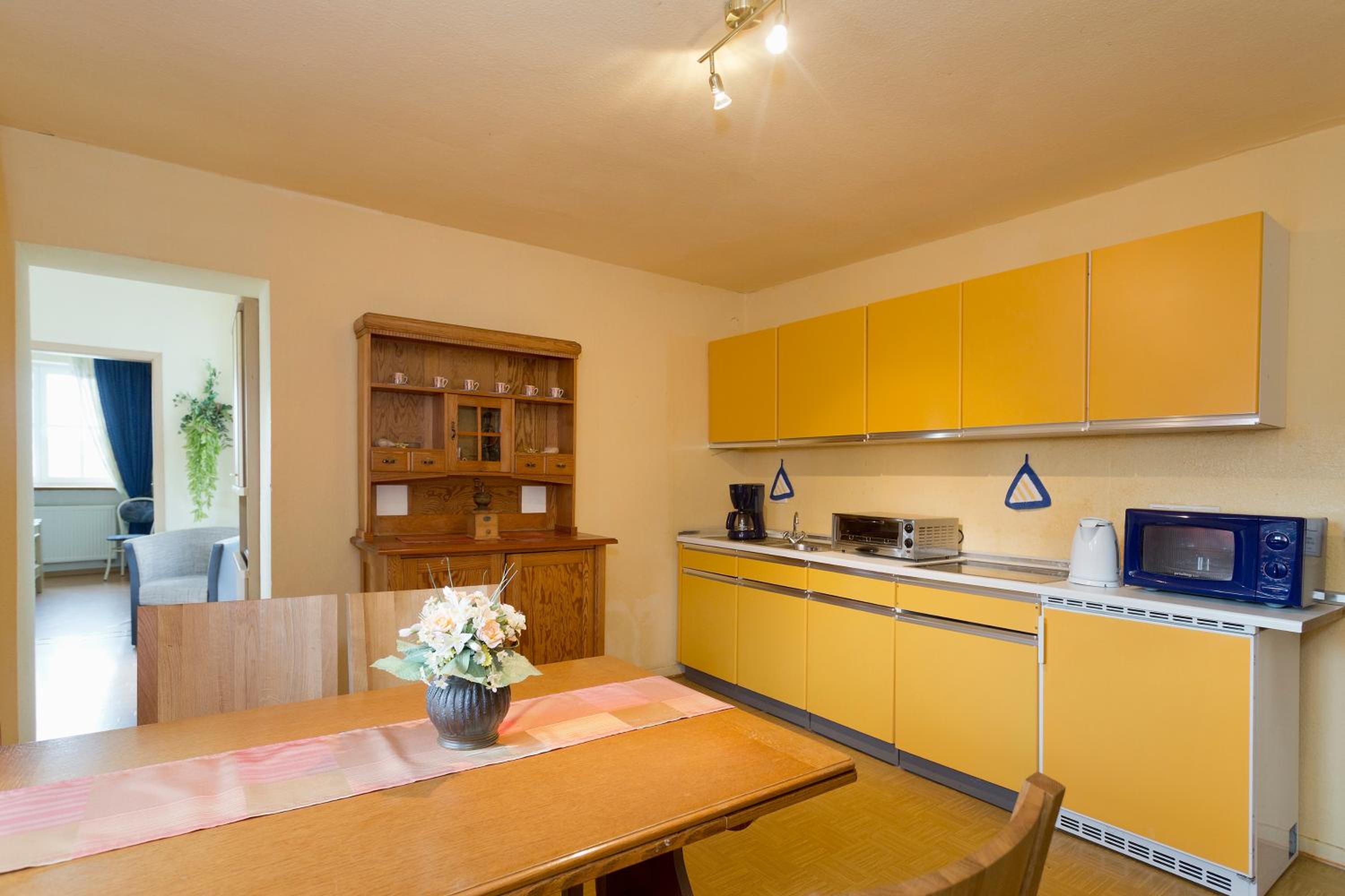 Apartment photo 2