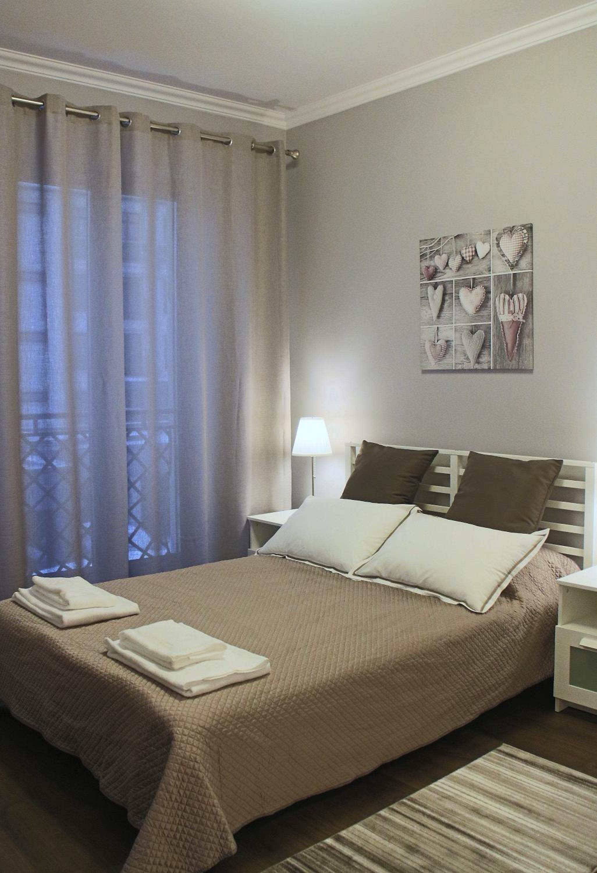 One-Bedroom Apartment photo 2