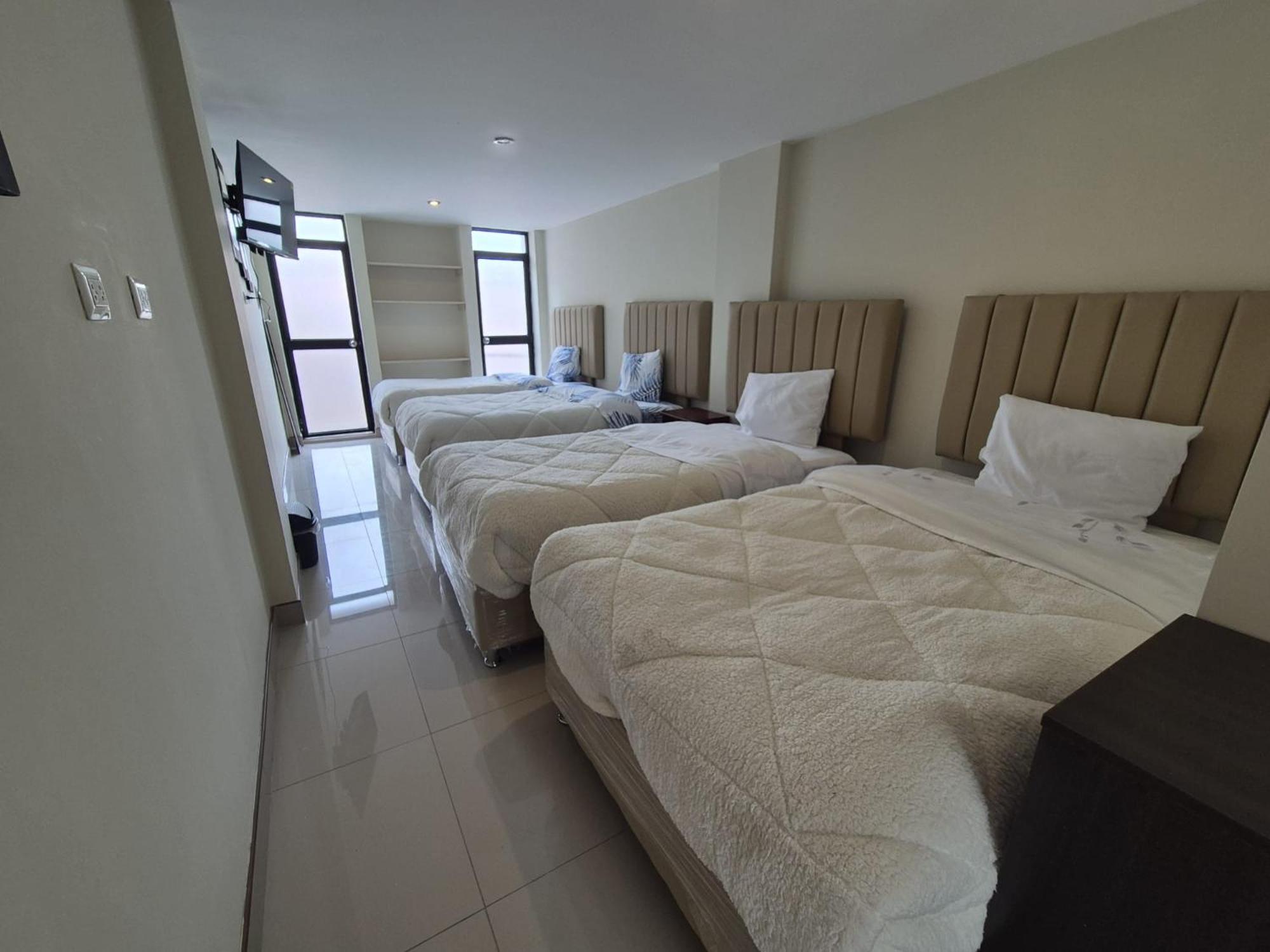 Classic Quadruple Room - Photo 4