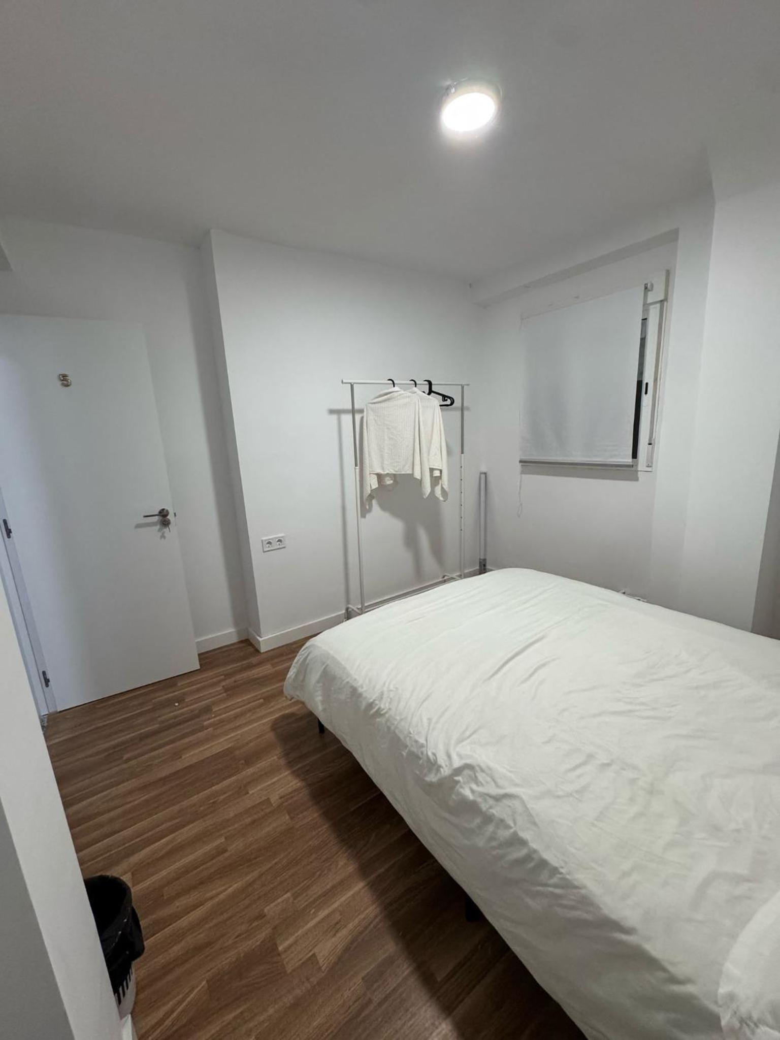 Standard Double Room with Shared Bathroom