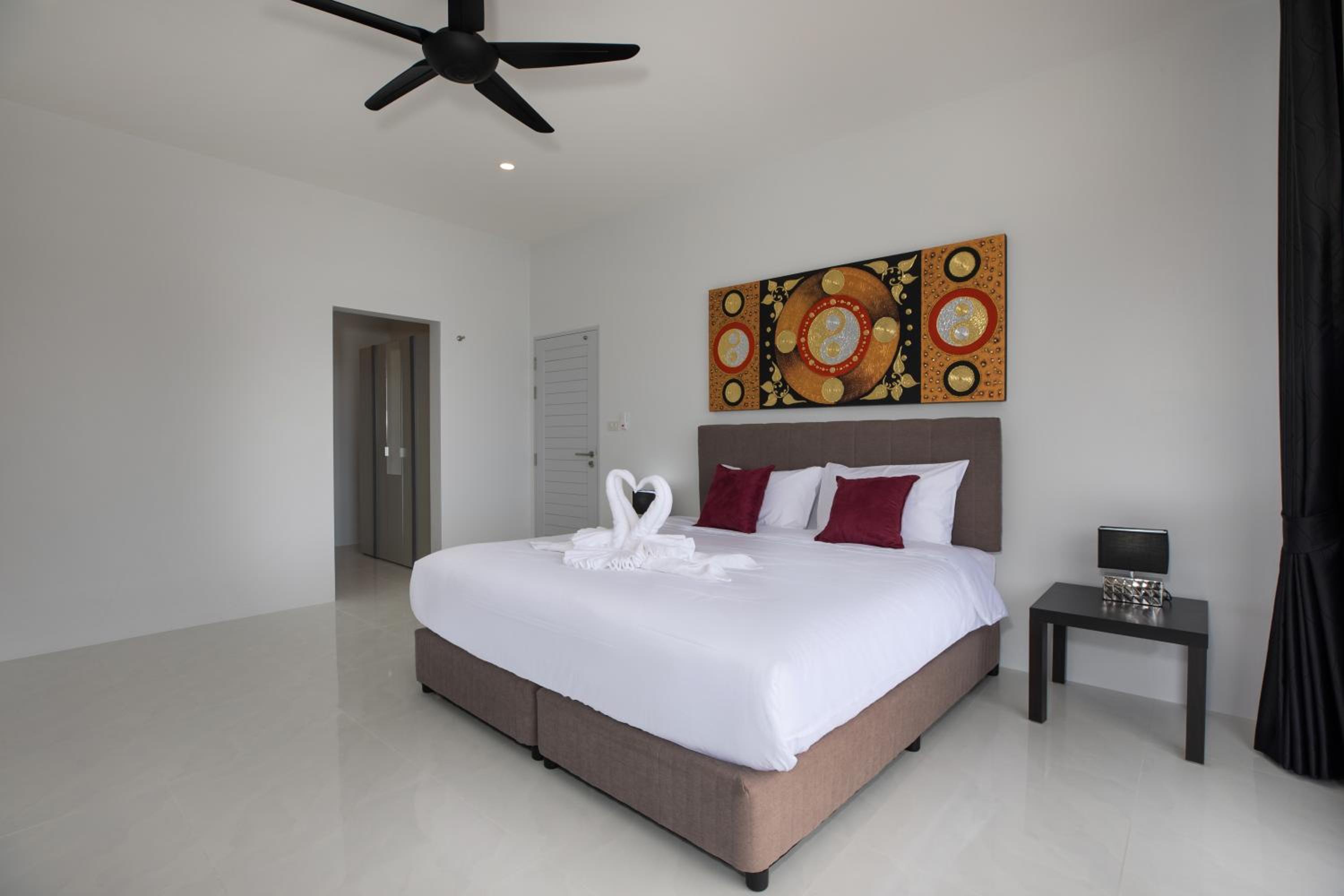 Villa with Sea View photo 1
