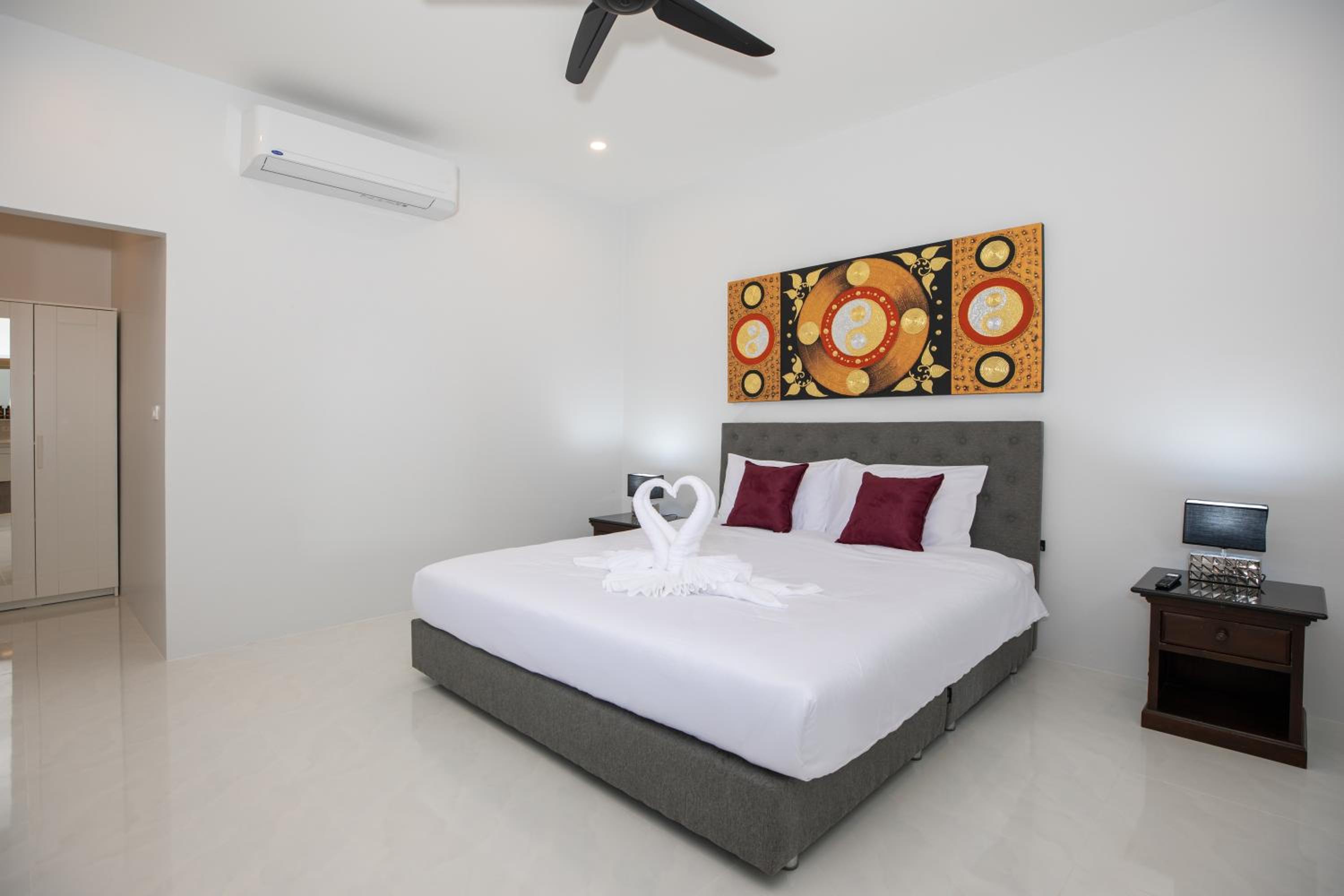 Villa with Sea View photo 2