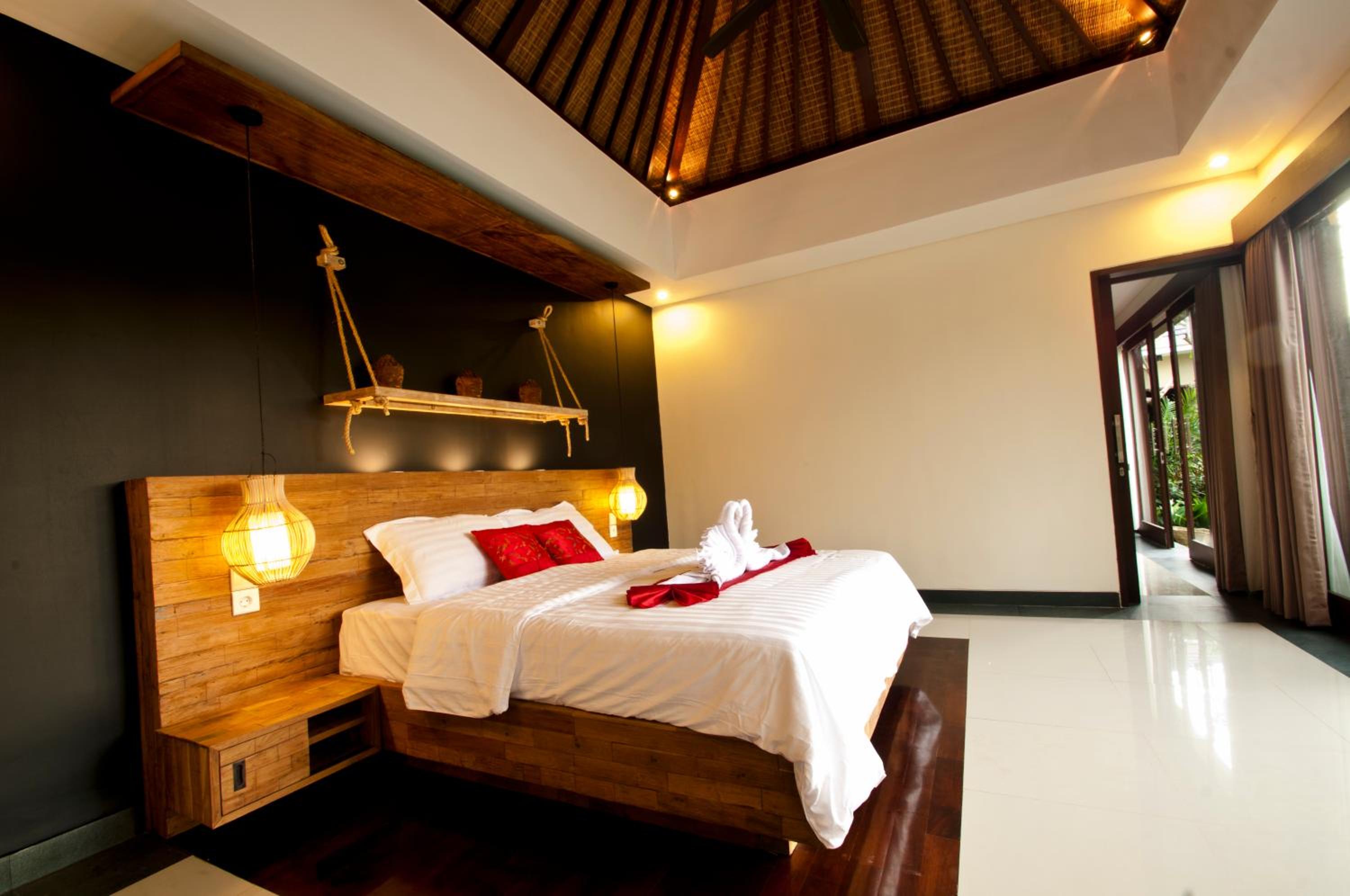 Three-Bedroom Villa photo 1