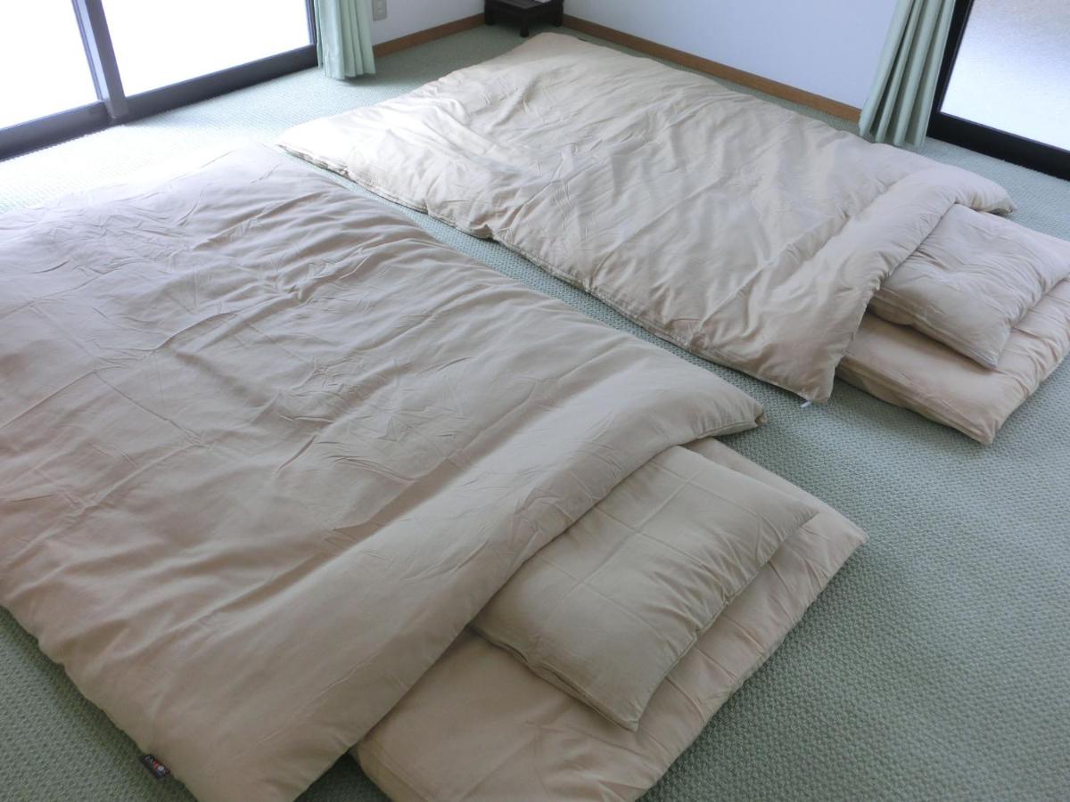 Single Futon in Male Japanese-Style Dormitory Room photo 2