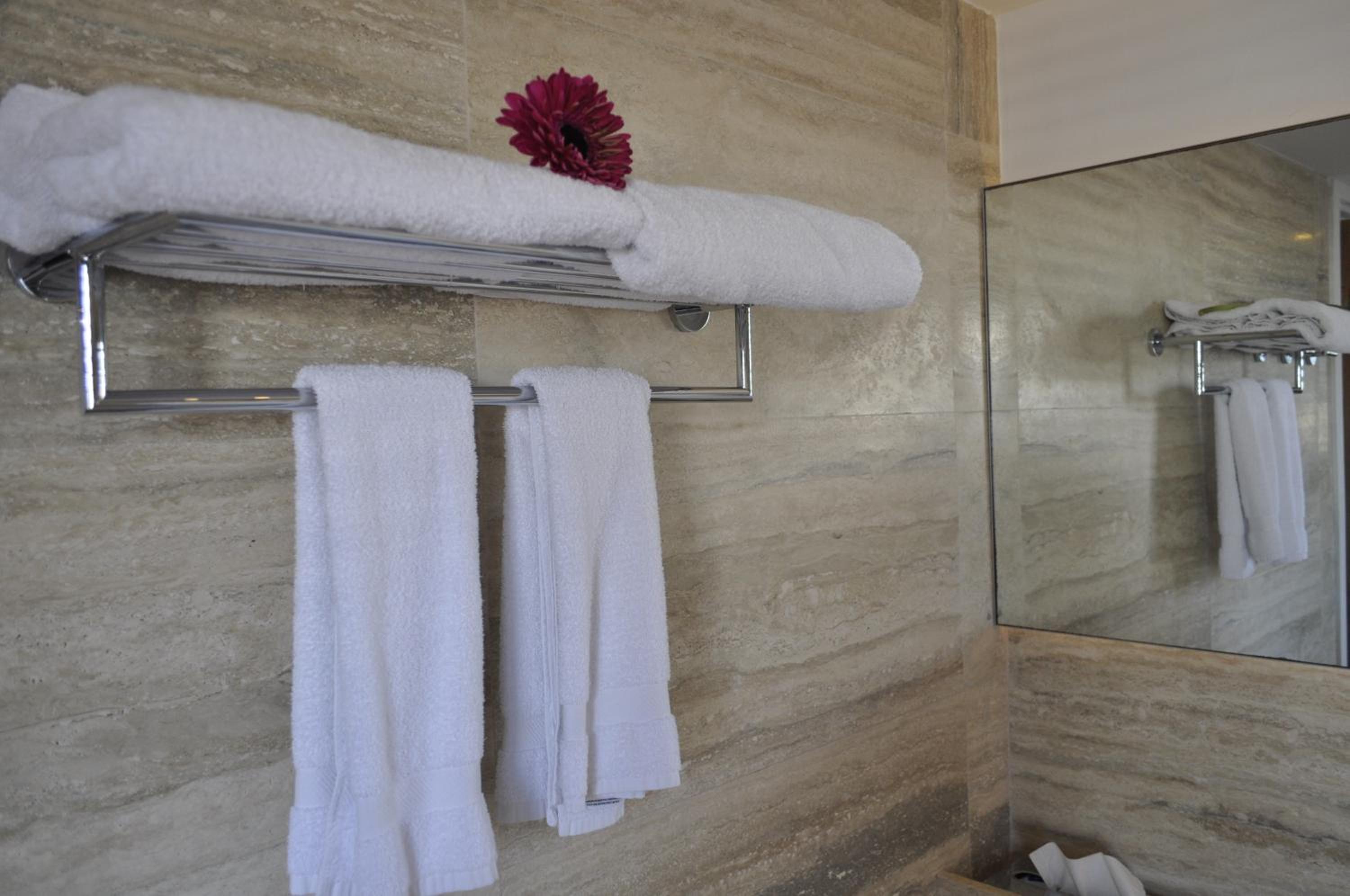 Grand Suite with Sea View - Photo 12