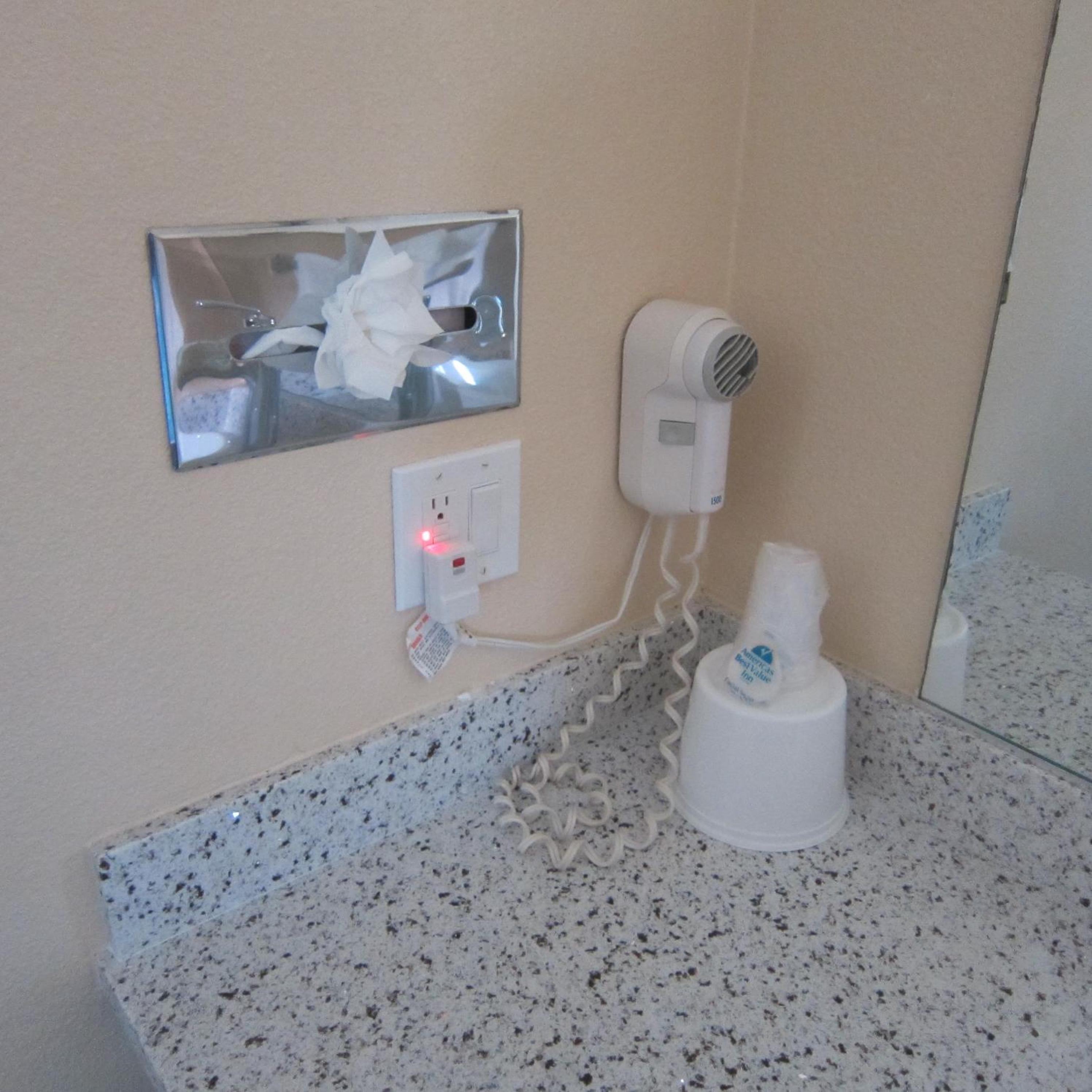 Queen Room - Photo 7