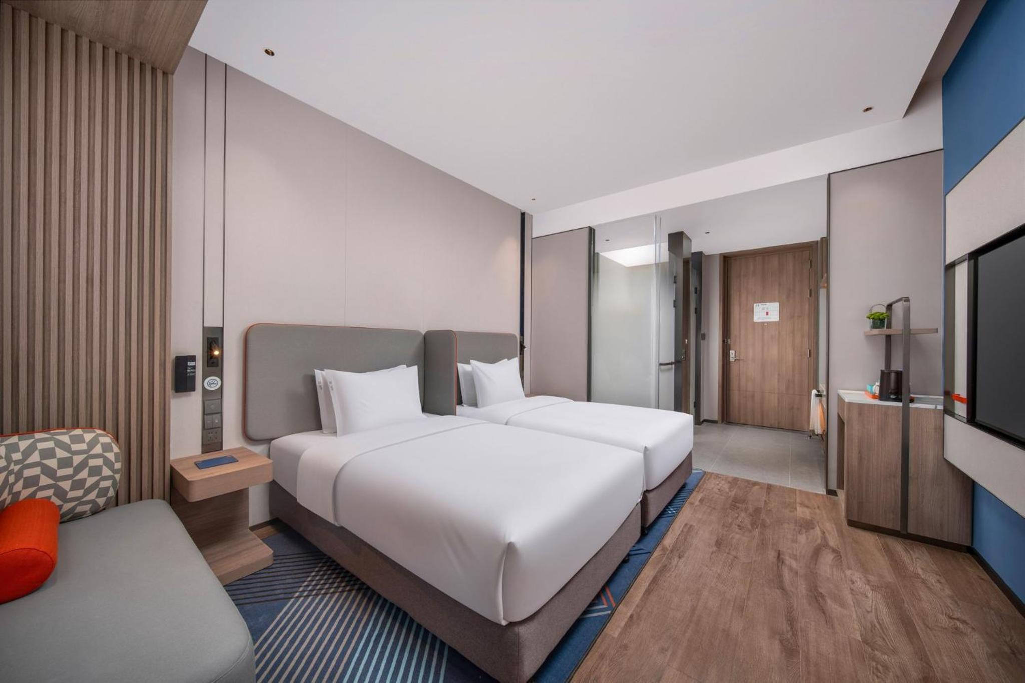 Standard Double Room with Two Double Beds photo 1