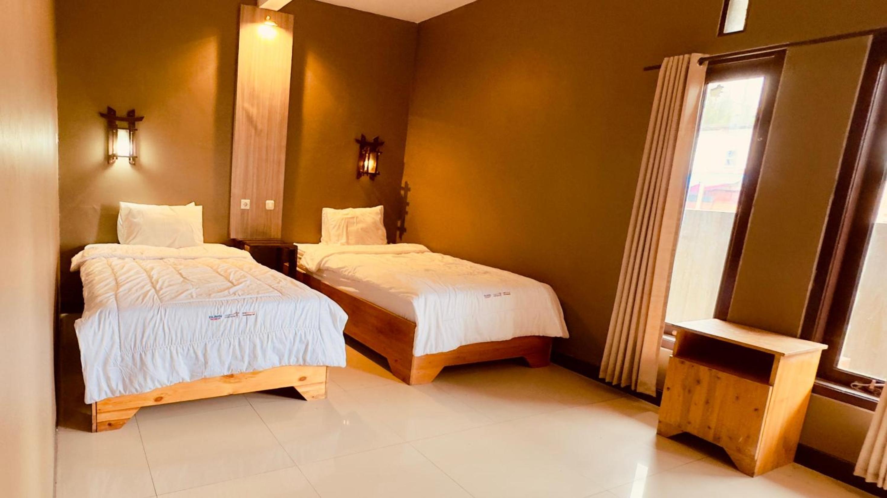 Standard Double Room with Two Double Beds photo 3