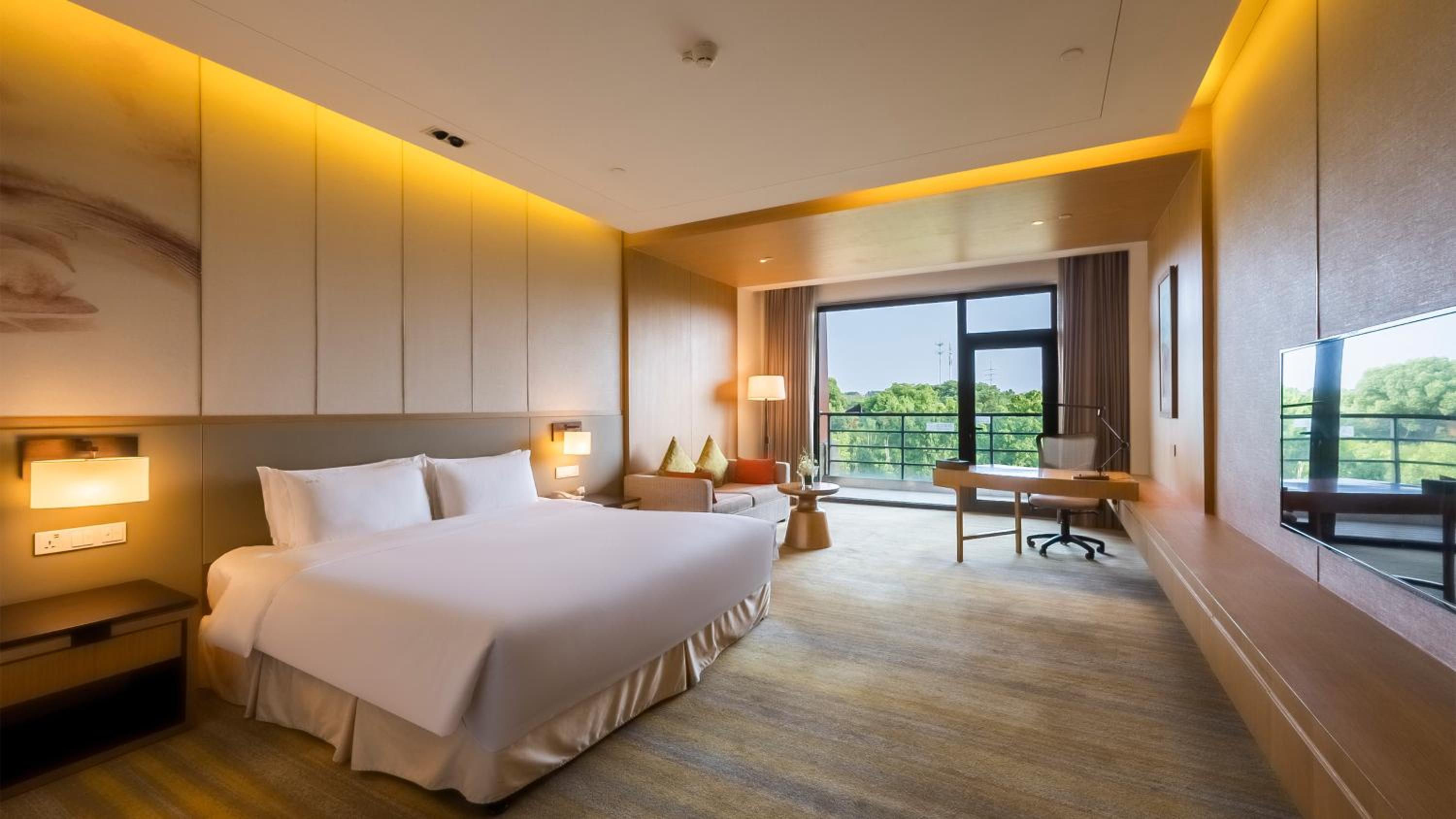 Standard King Room with Garden View photo 1