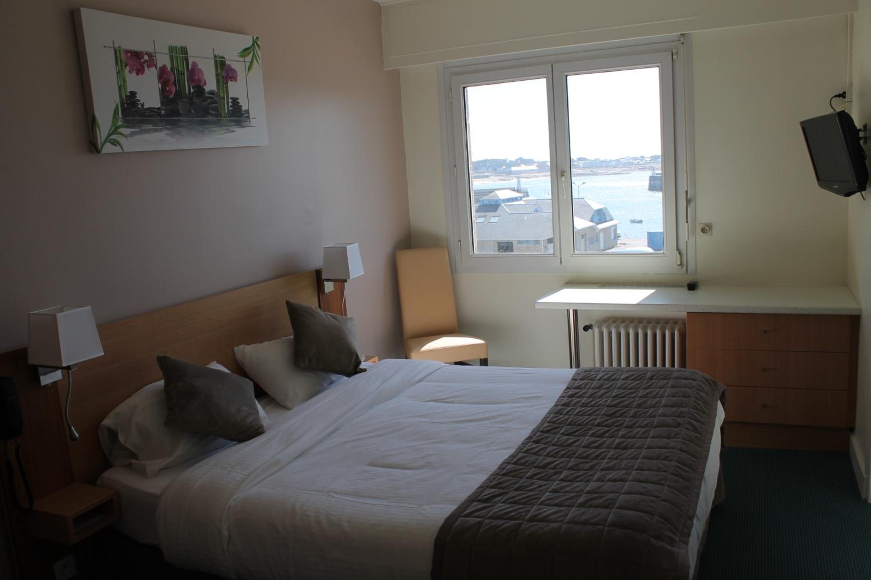Double Room with Sea View - Photo 3