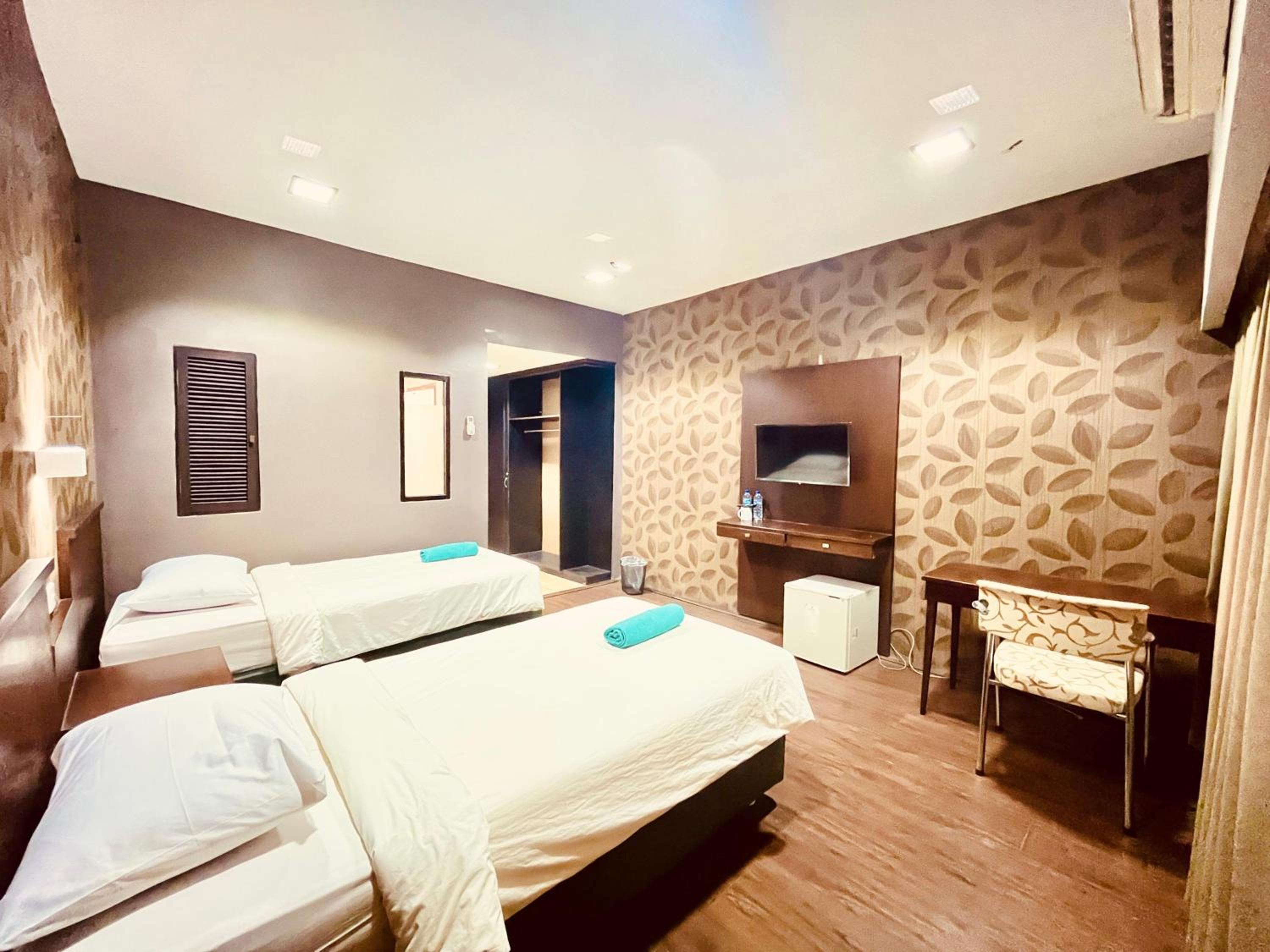 Deluxe Twin Room - Photo 1