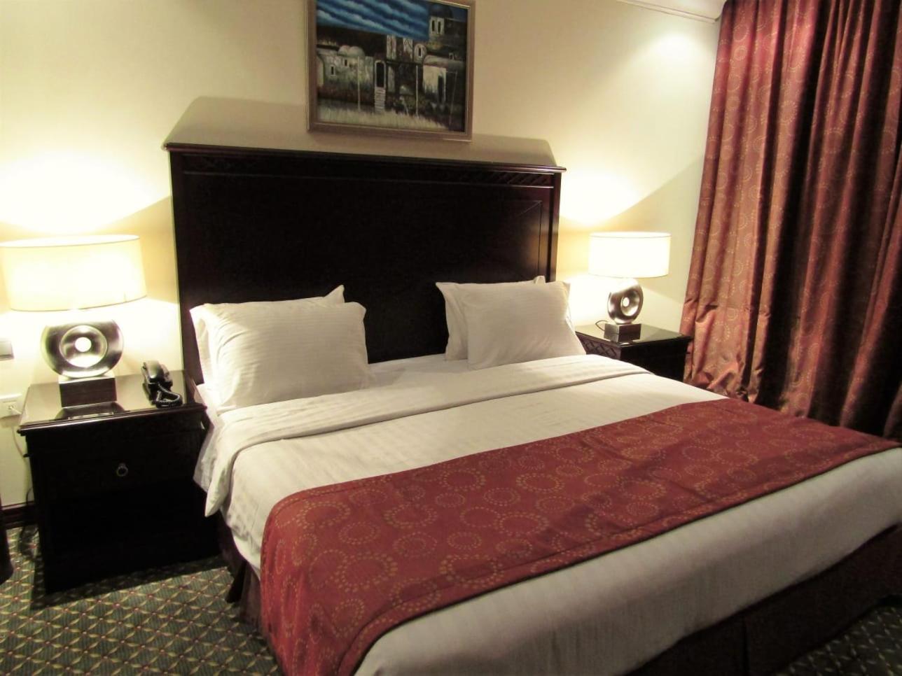 Standard King Room - Photo 2