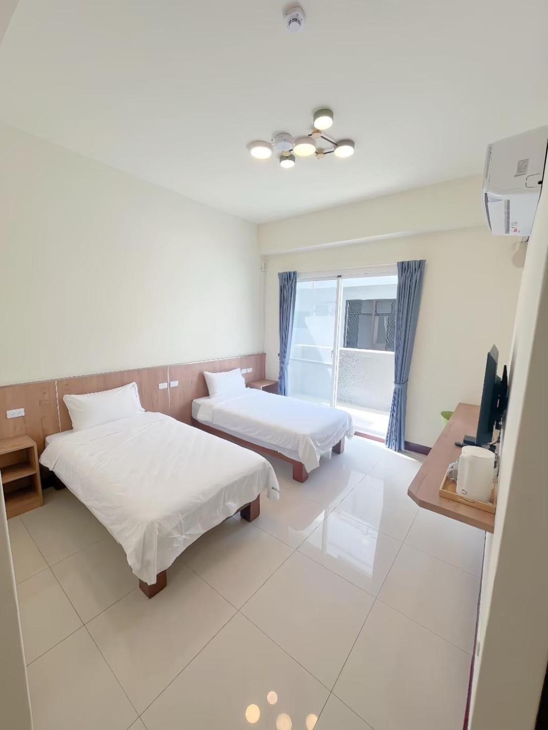 Double or Twin Room with Balcony photo 1