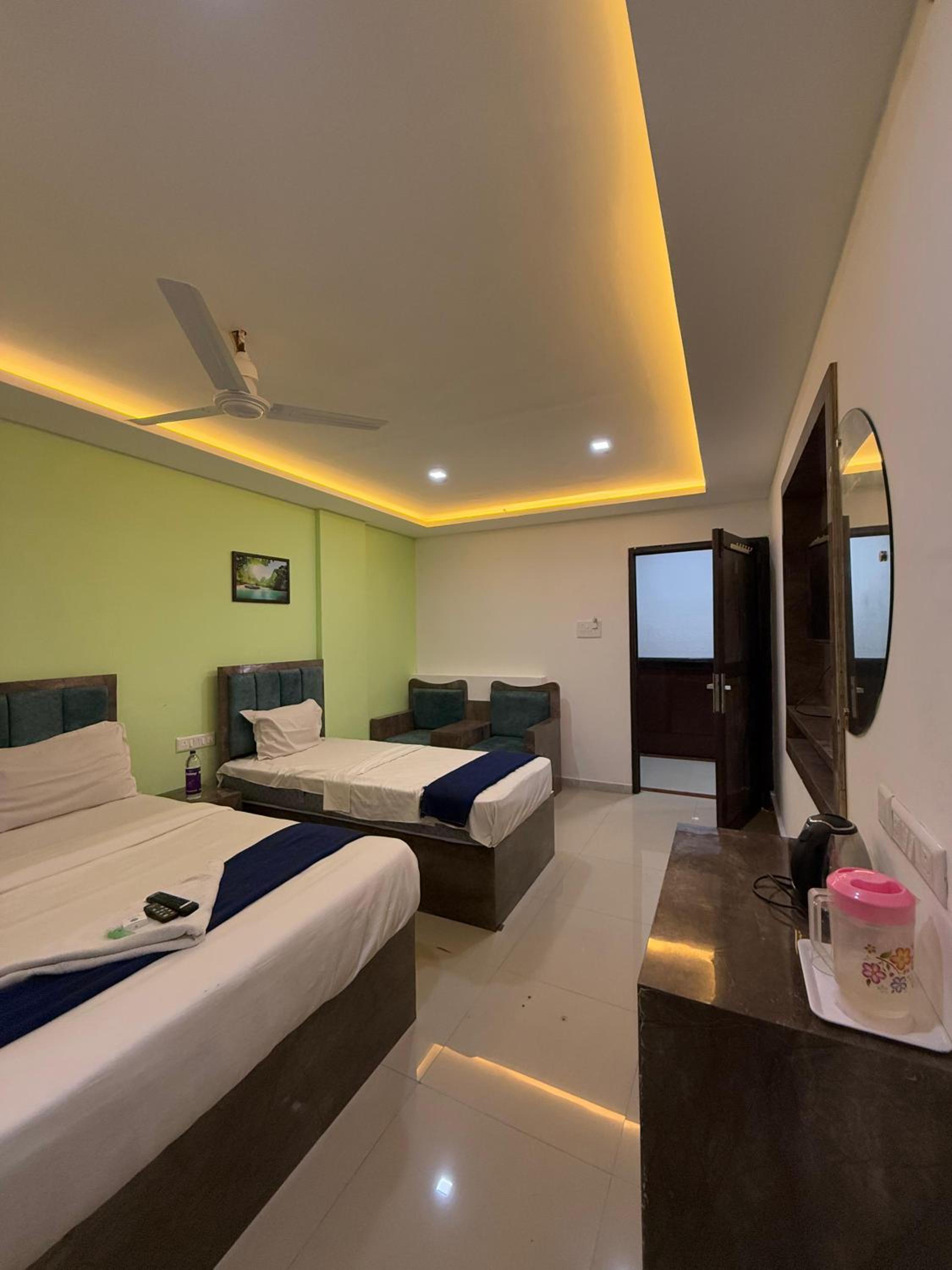 Deluxe Triple Room - Photo 1