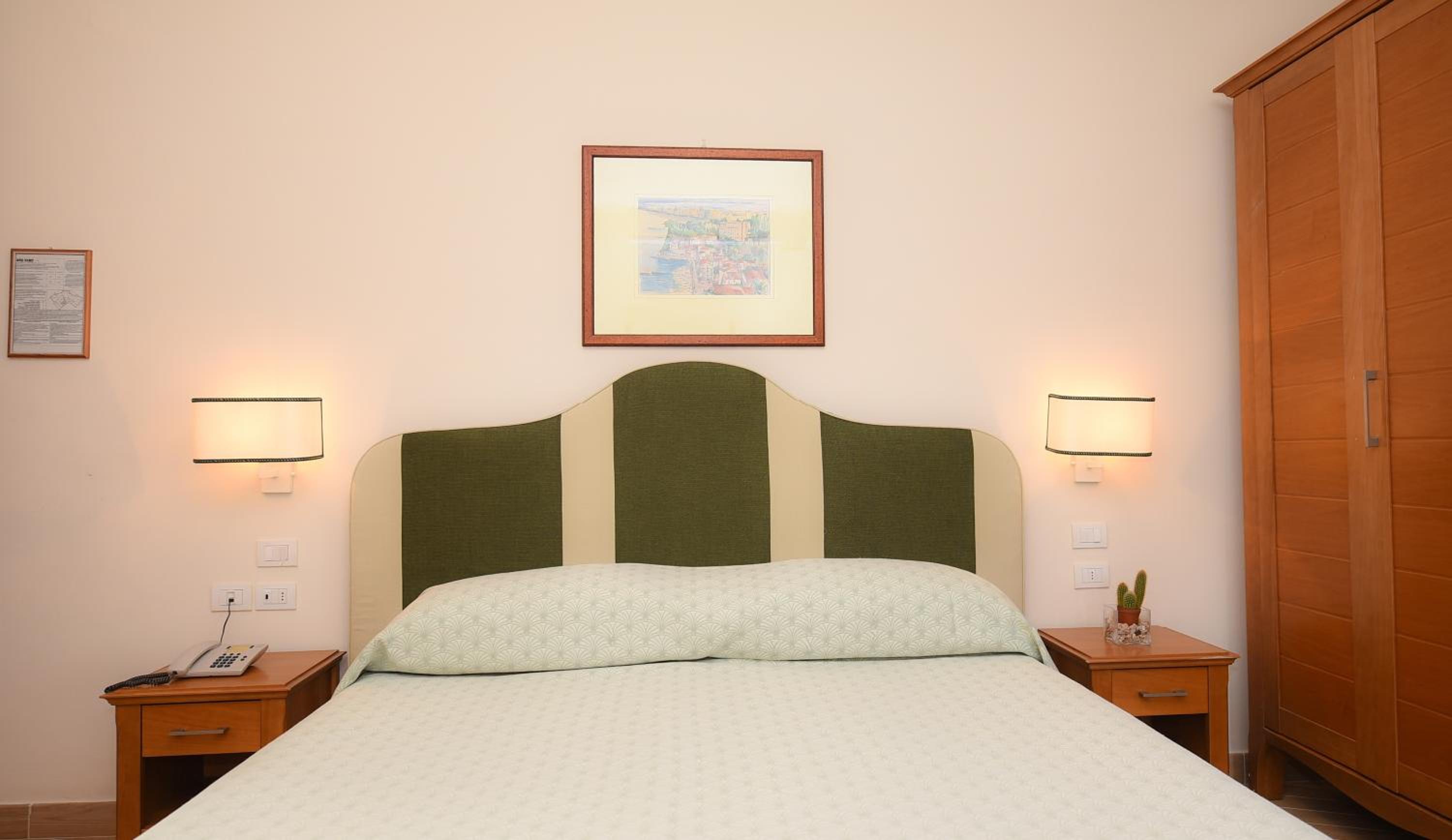 Classic Double Room - Photo 2
