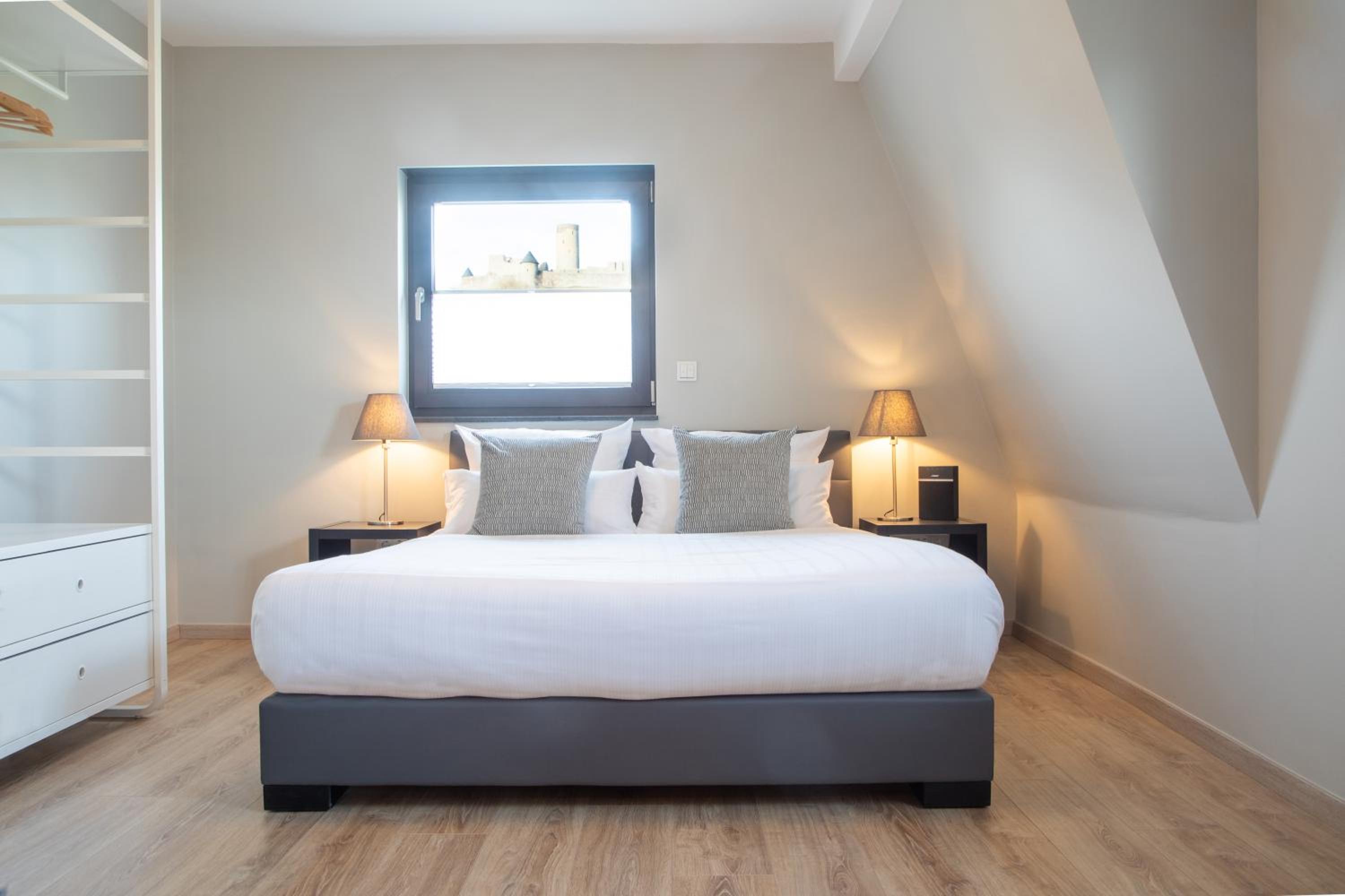 Suite with City View photo 2
