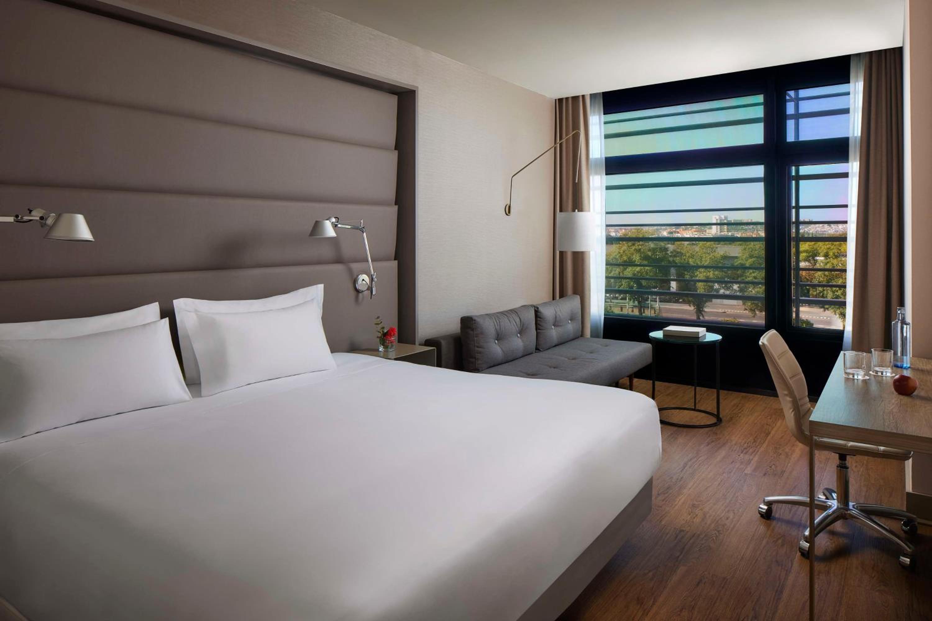 Superior Double or Twin Room with Extra Bed (2 Adults + 1 Child)