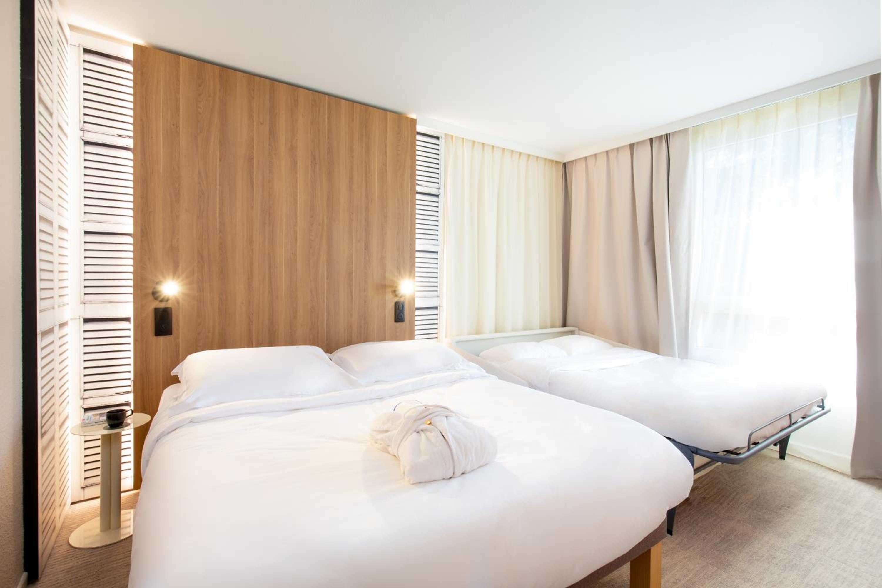 Privilege Double Room with Sofa Bed photo 3