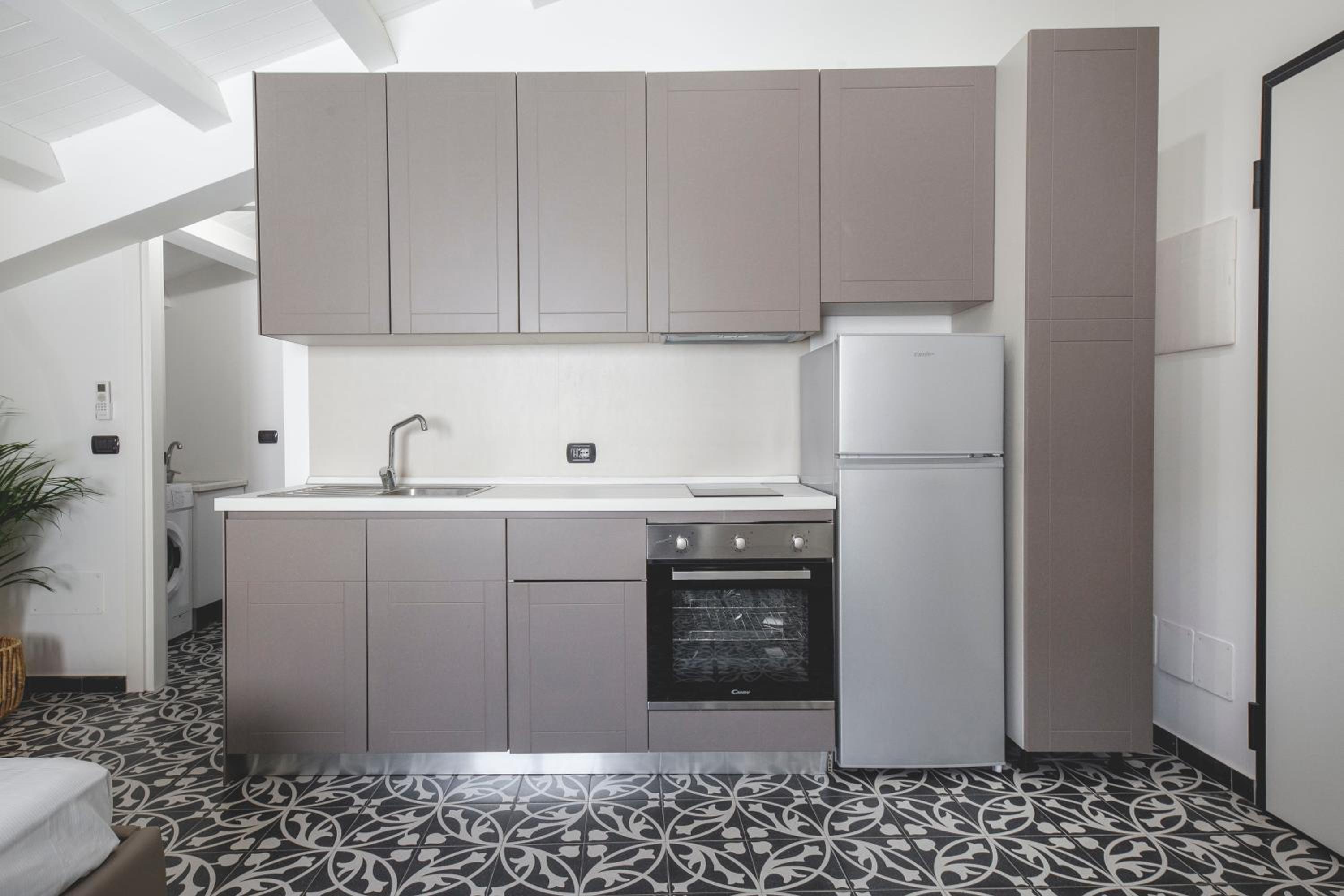 Studio Apartment