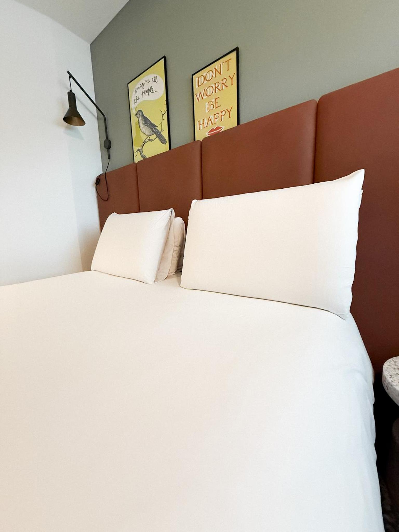Comfort Room, 1 Double Bed with Sofa bed thumbnail 6