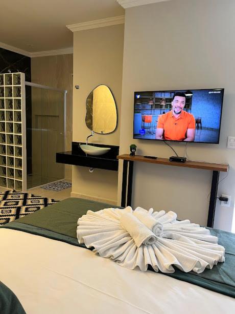 Deluxe Suite with Spa Bath