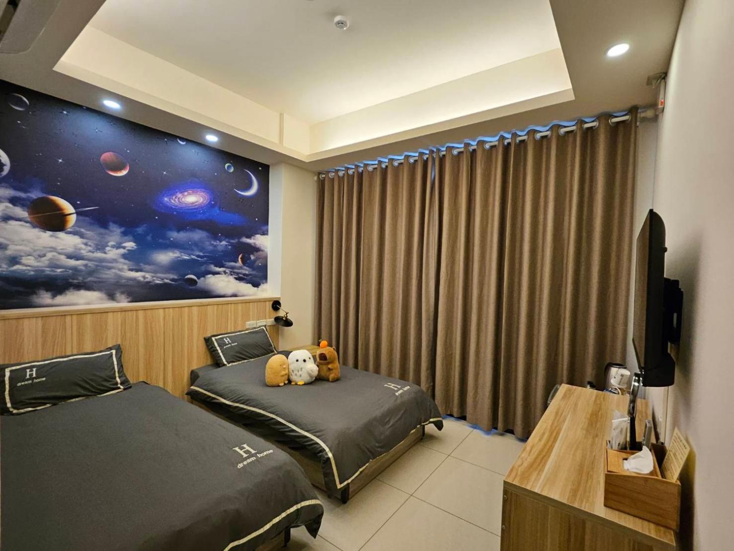Standard Twin Room