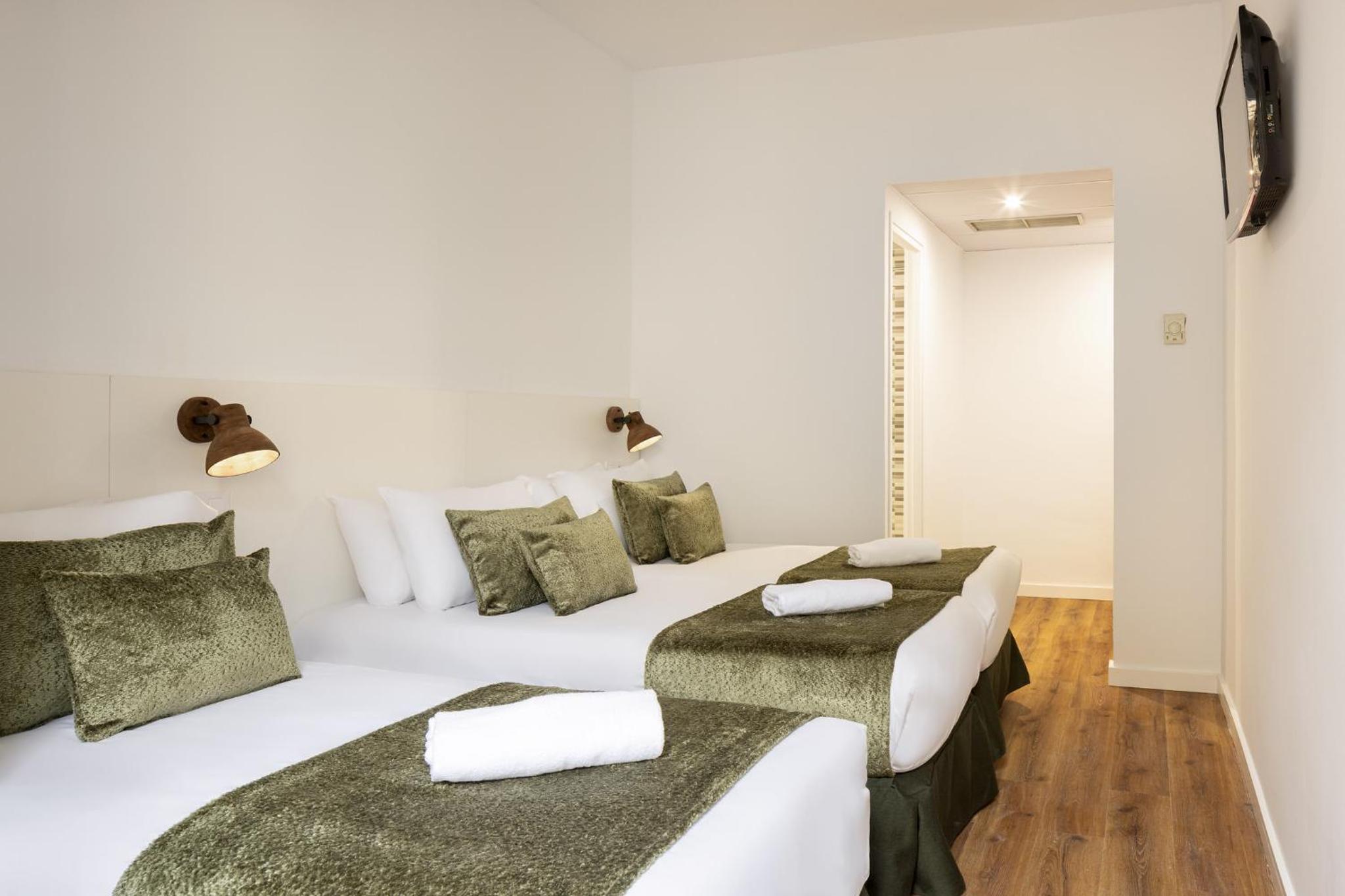 Basic Triple Room