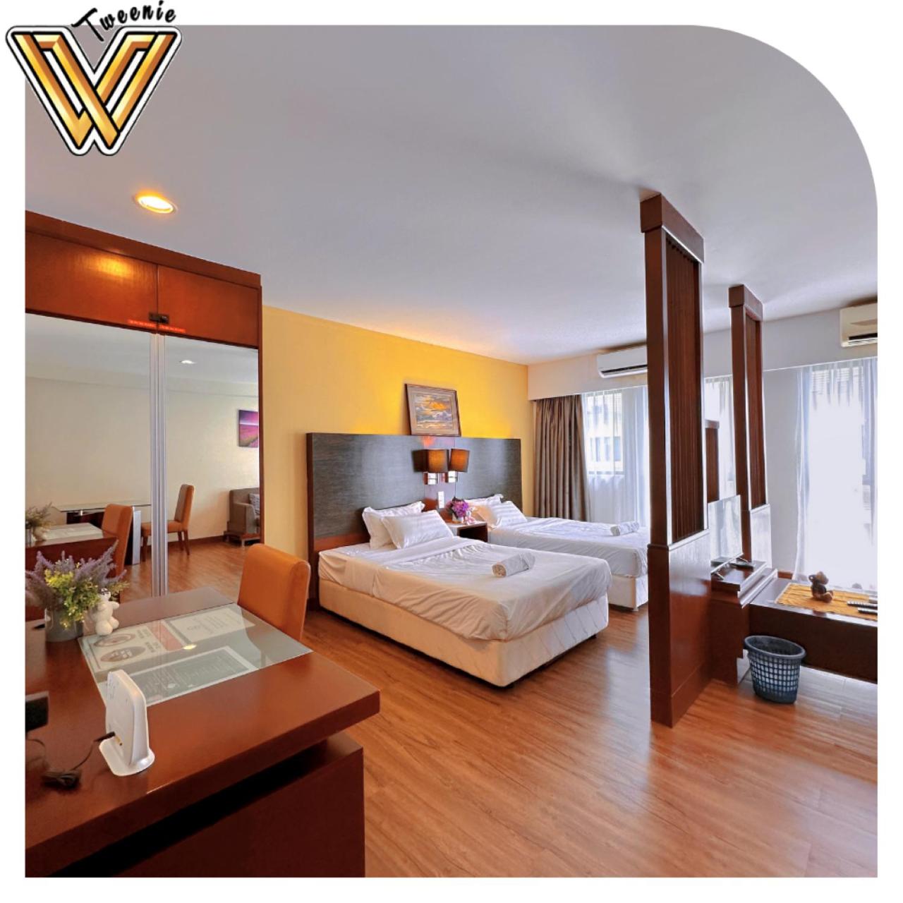 Deluxe Suite