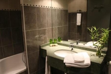 Double or Twin Room - Photo 2