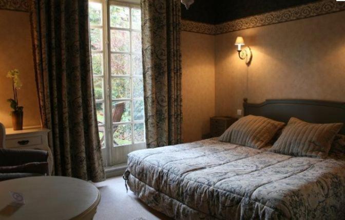 Double or Twin Room - Photo 1