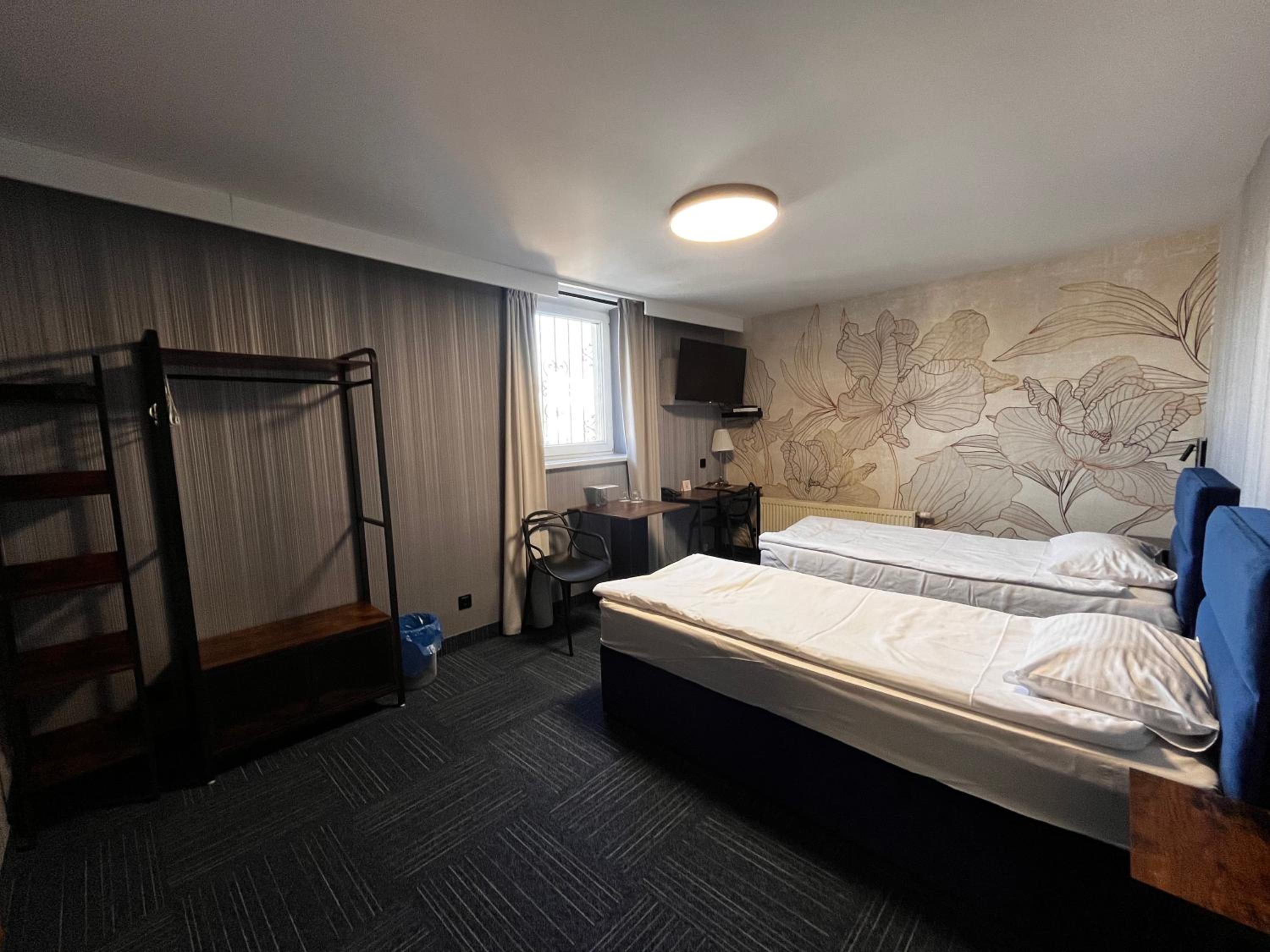 Double or Twin Room - Photo 2