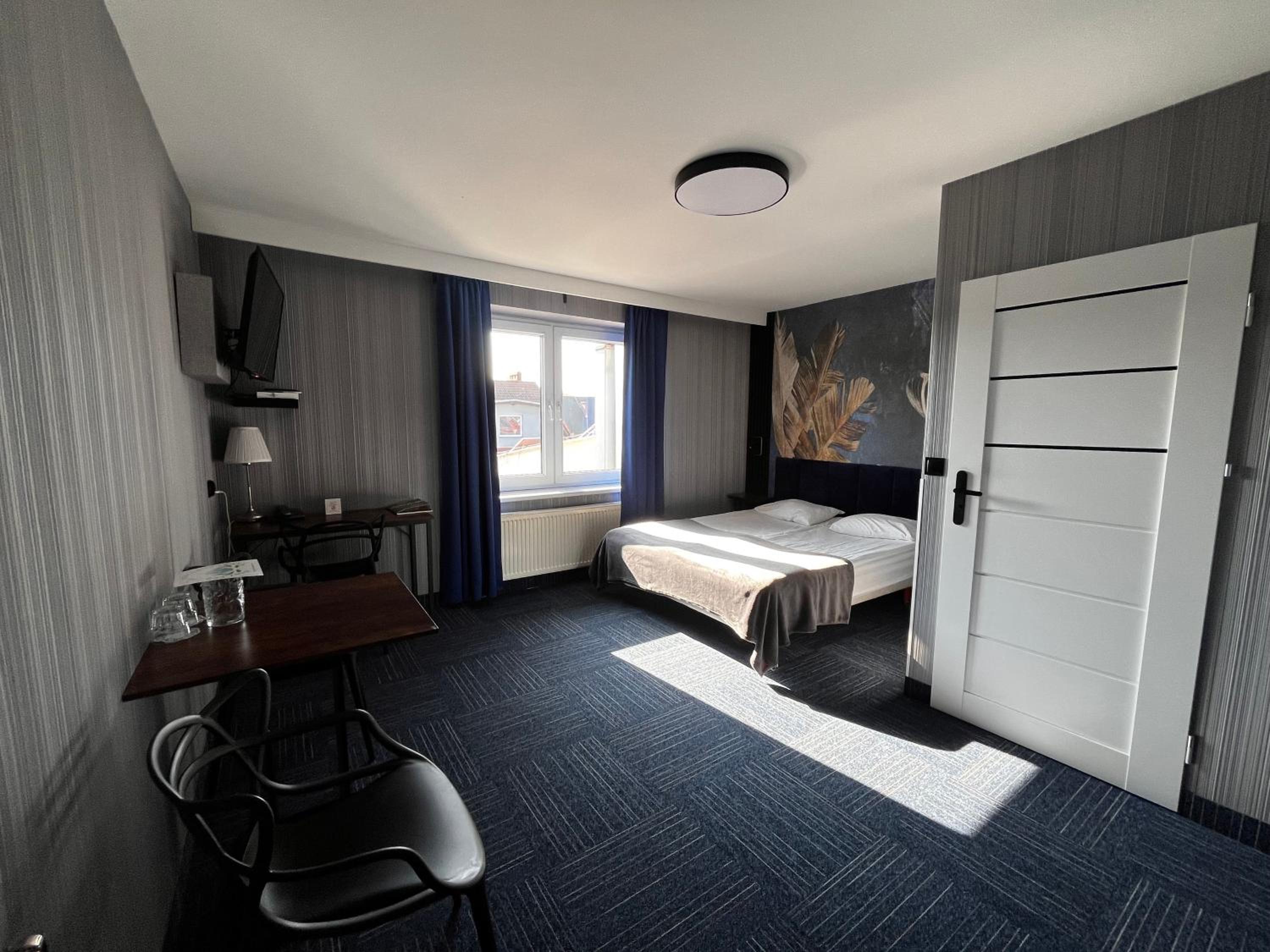 Double or Twin Room - Photo 1
