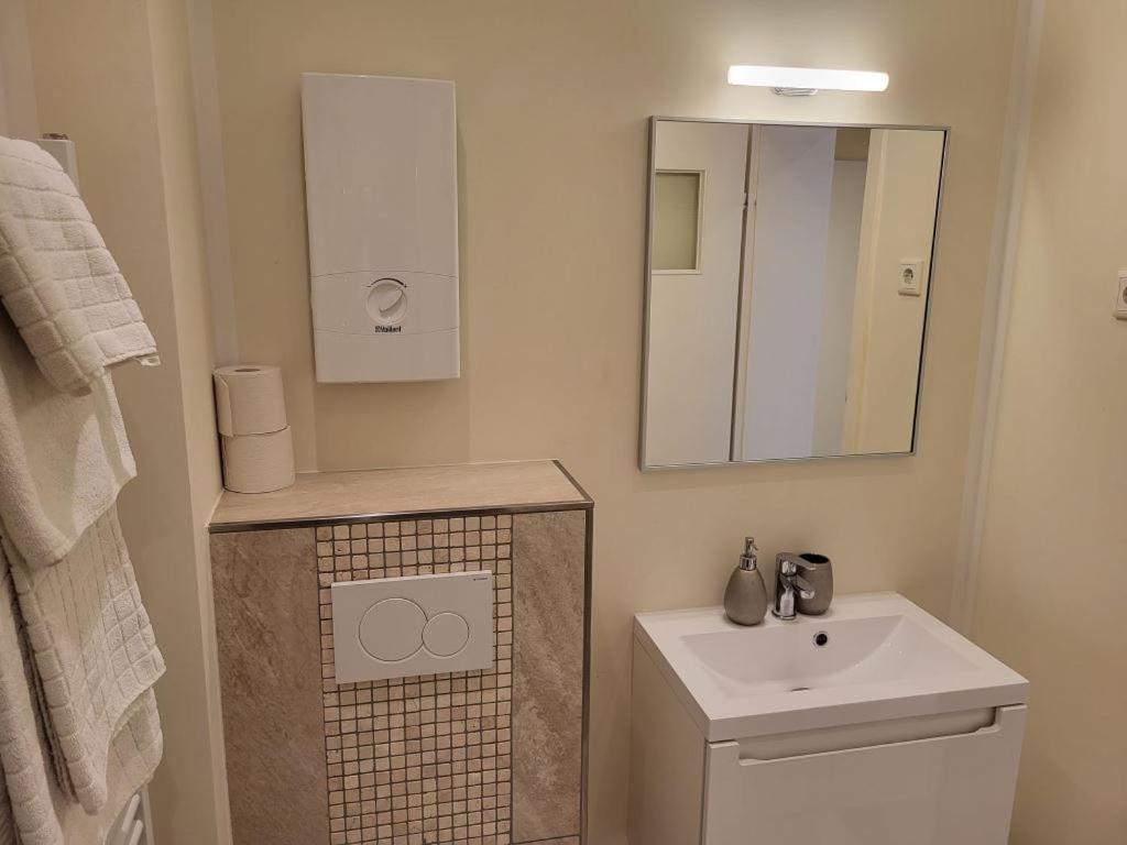 Apartment - Photo 4