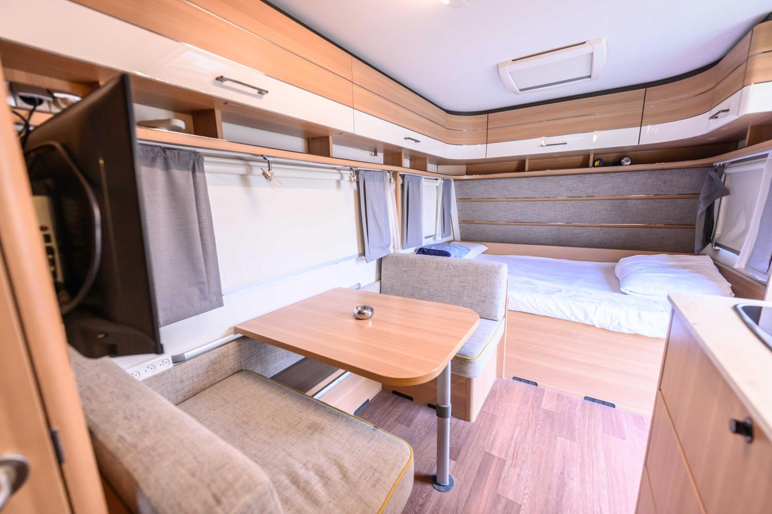 Caravan VIP - Photo 1