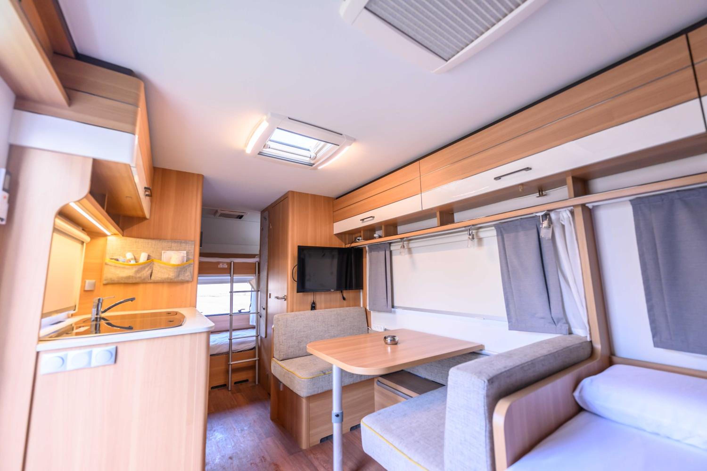 Caravan VIP - Photo 3