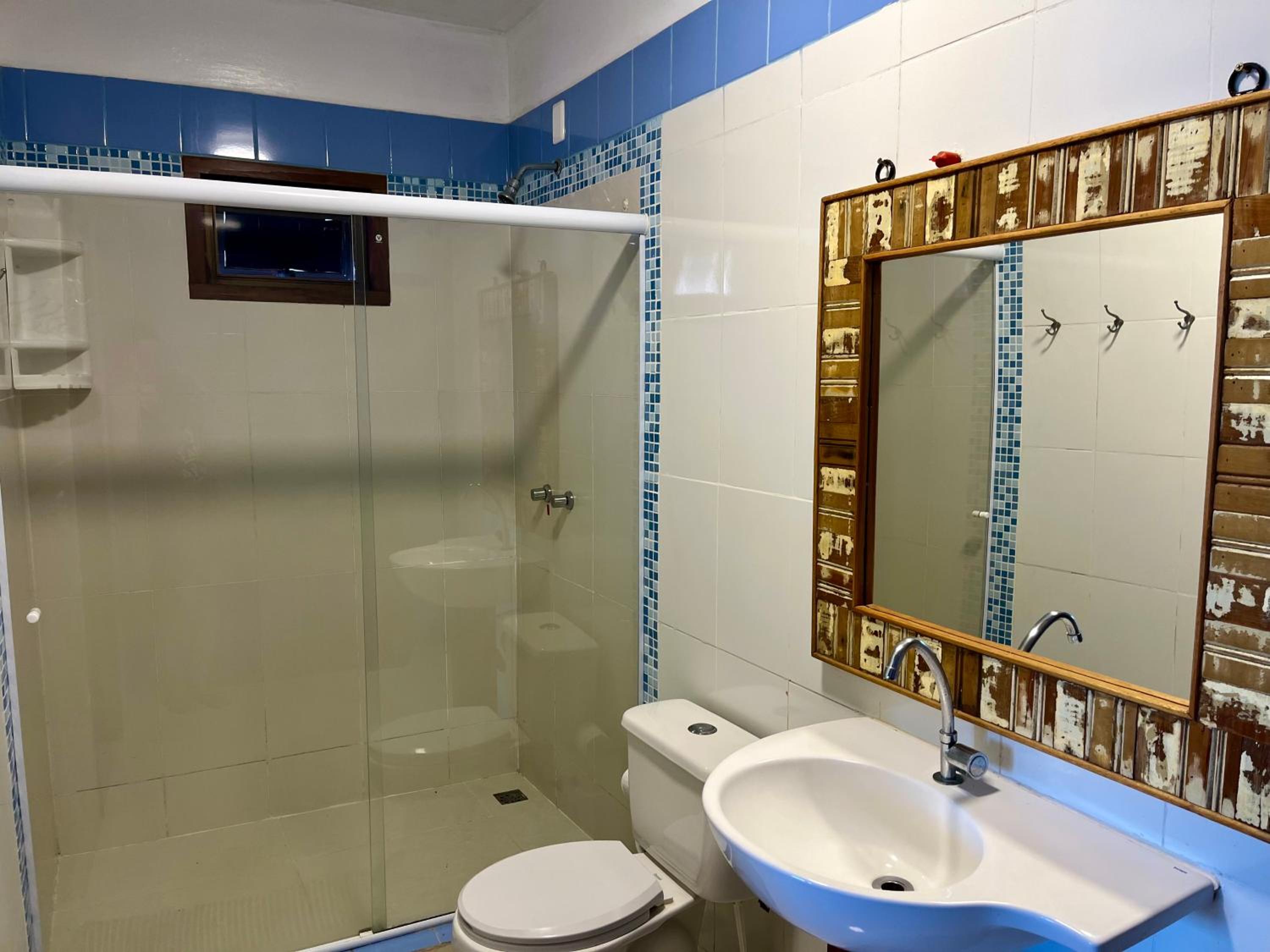 Standard Suite - Photo 9